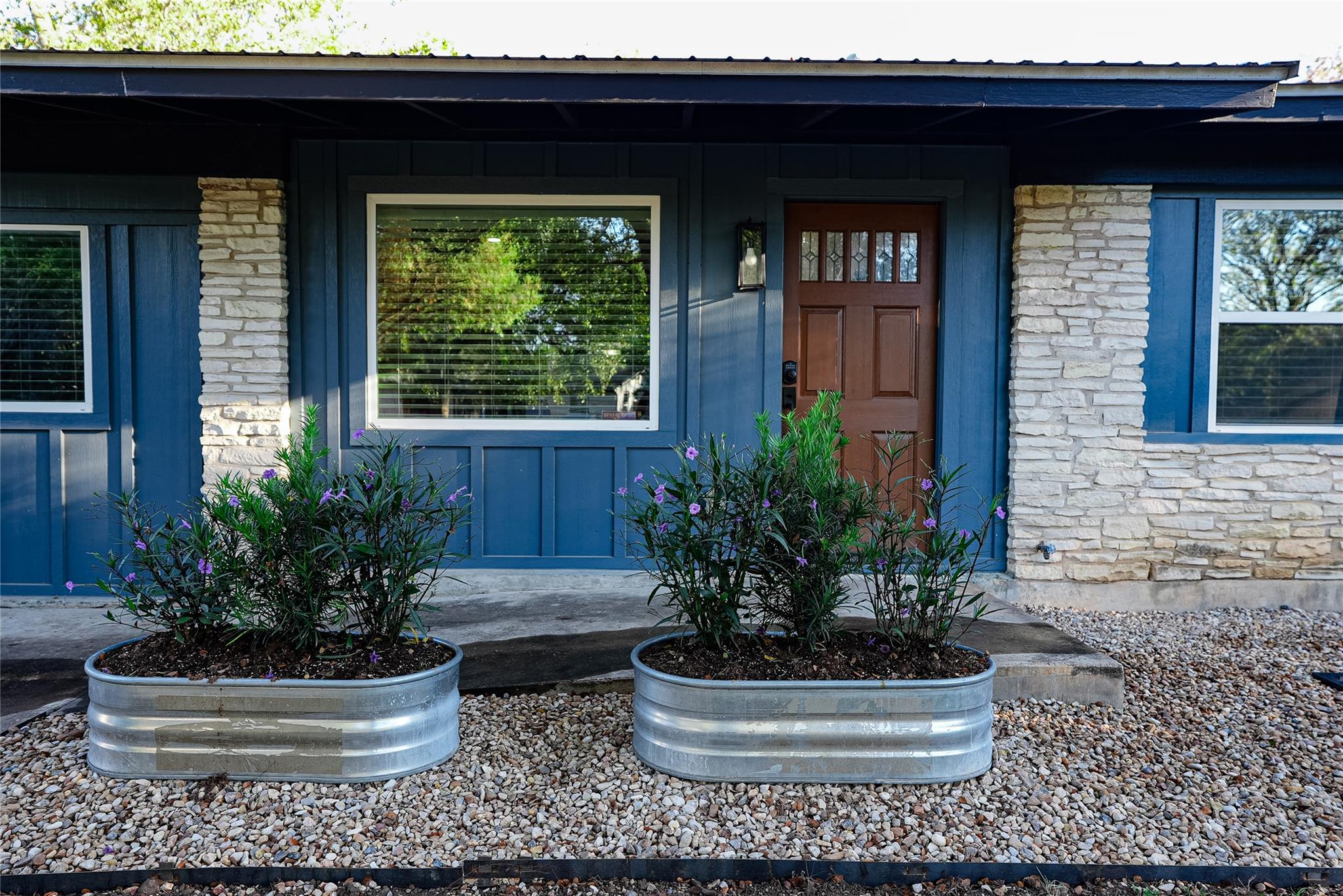 204 Chippendale, Austin, TX 78745 — photo 1