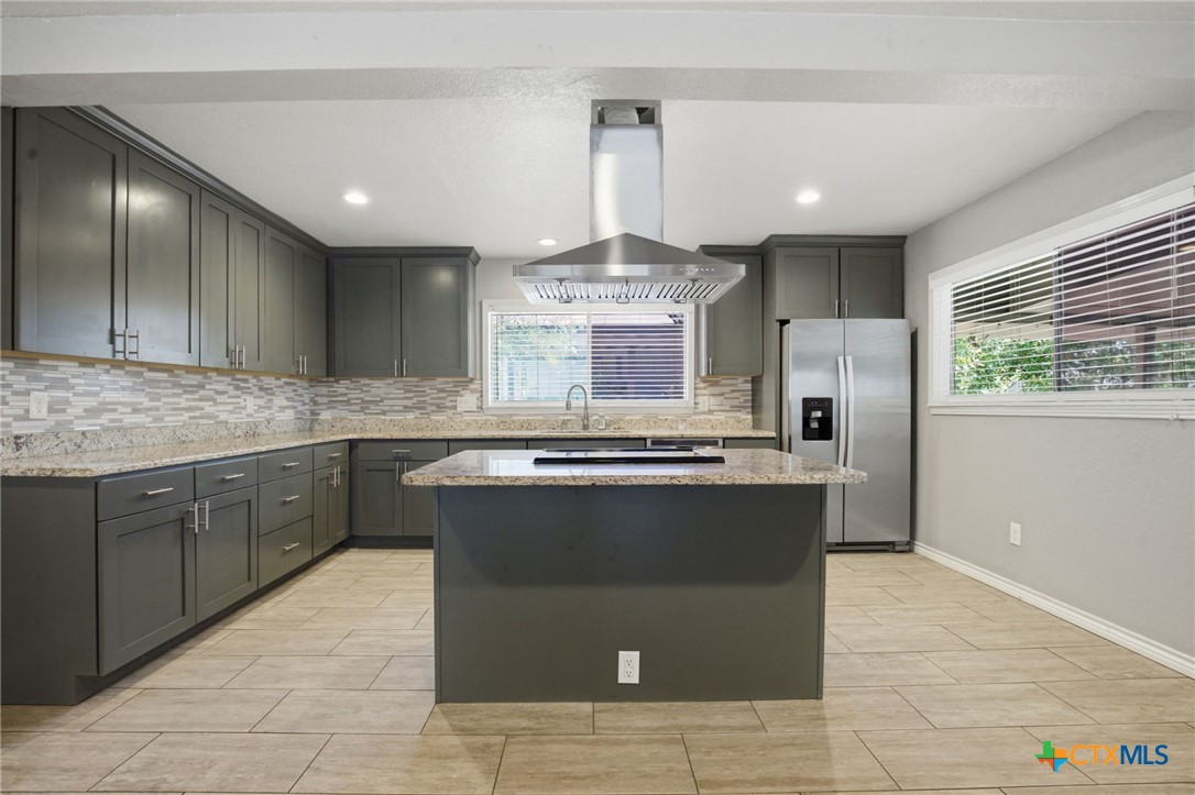 1225 N Unicorn Avenue, New Braunfels, TX 78130 — photo 1