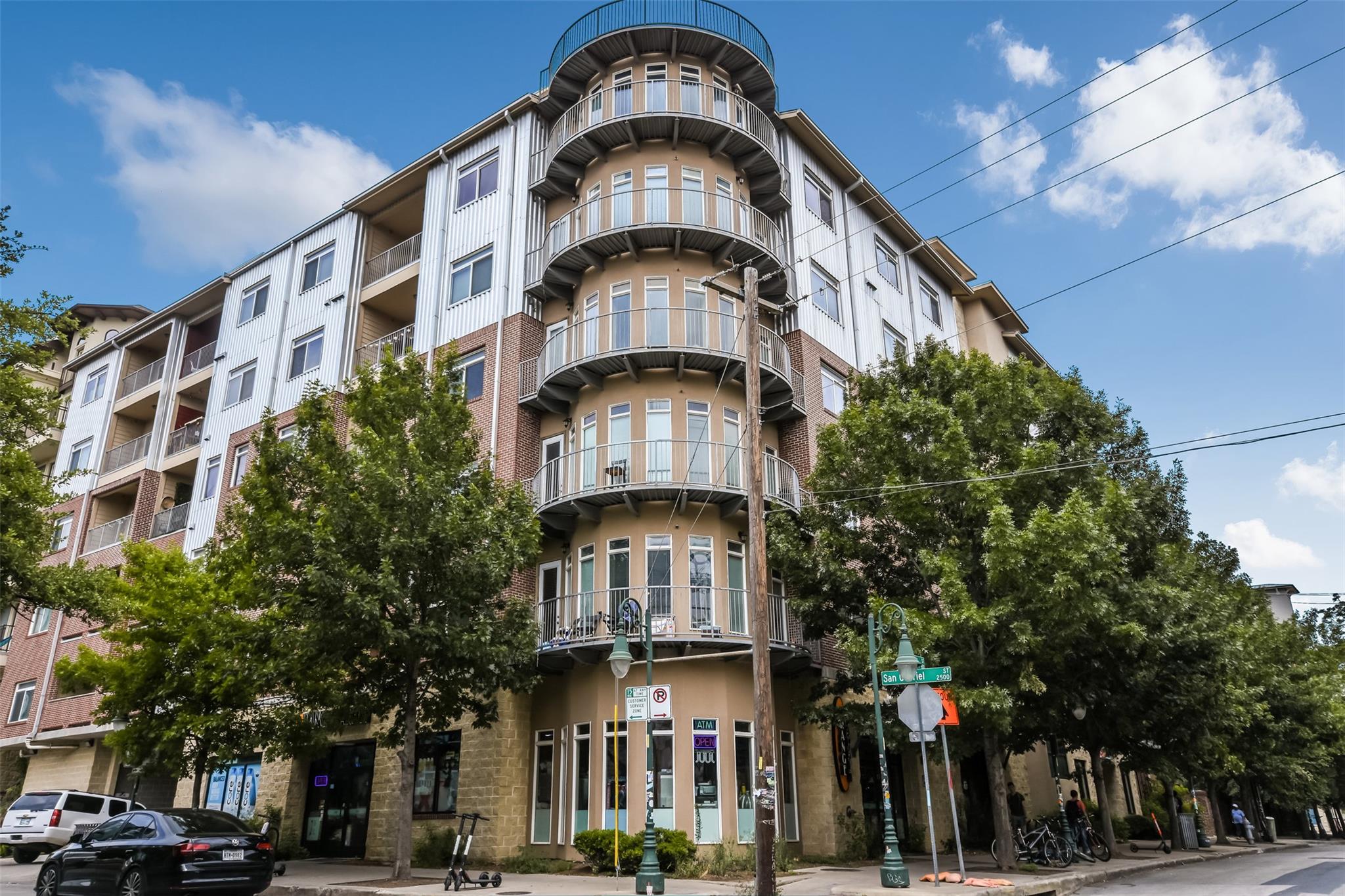 910 W 25th St  #503, Austin, TX 78705 — photo 1