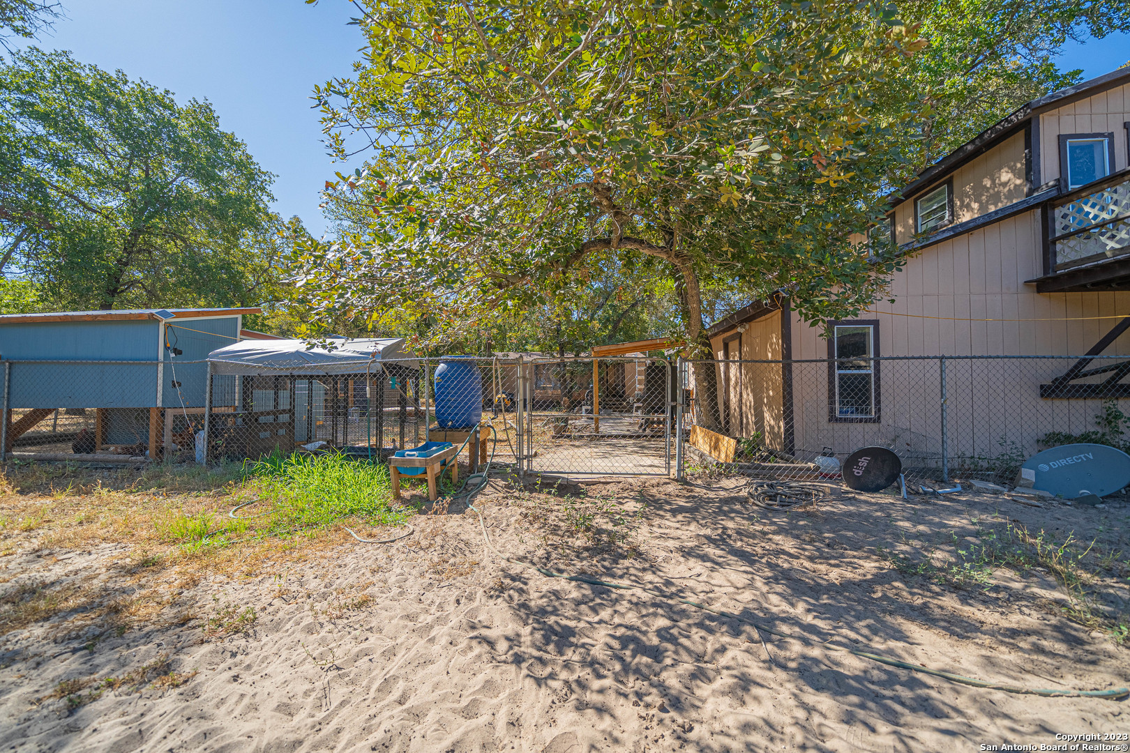 188 Oakview Dr, ,  78121 — photo 1
