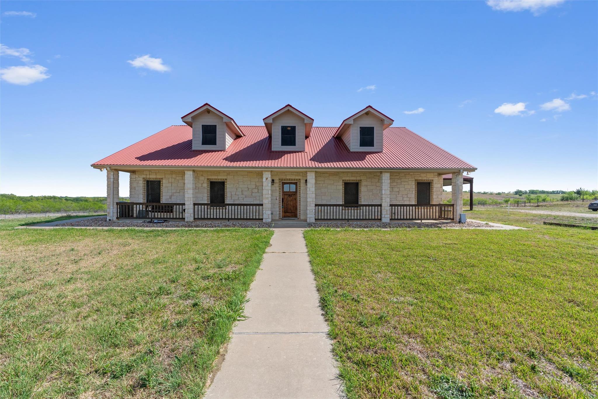 1167 County Road 427, Thrall, TX 76578 — photo 1