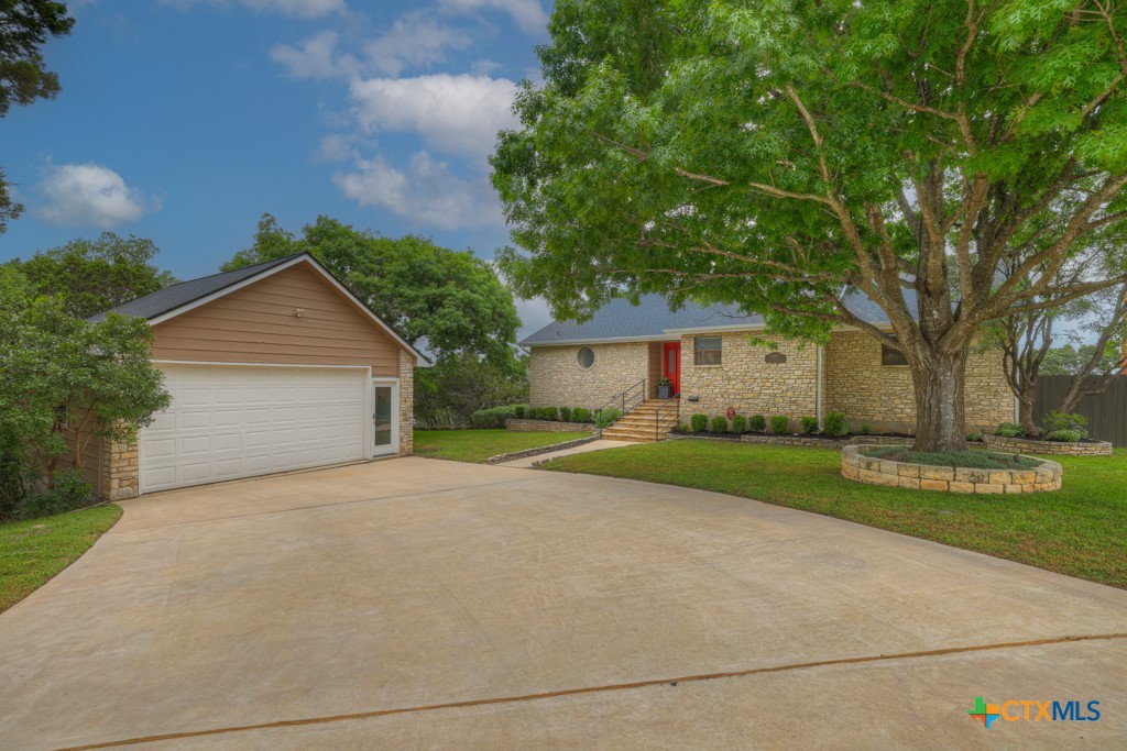 605 High Oaks Road, Canyon Lake, TX 78133 — photo 1