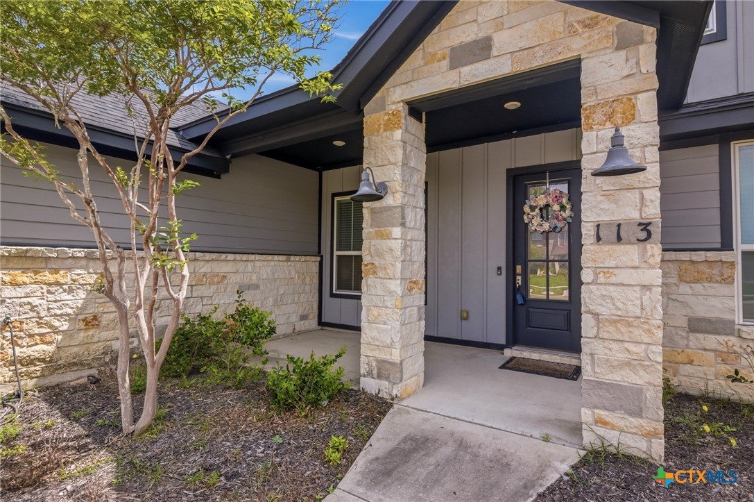 113 Terra Vista Ranch Road, Victoria, TX 77904 — photo 1