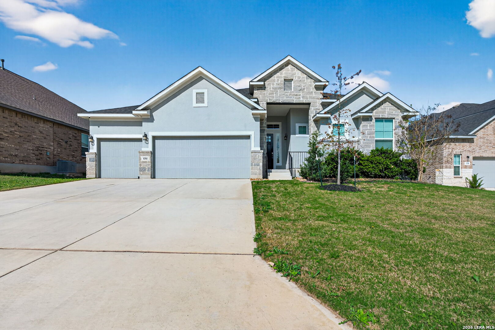 154 Lily Pass, Castroville, TX 78009 — photo 1