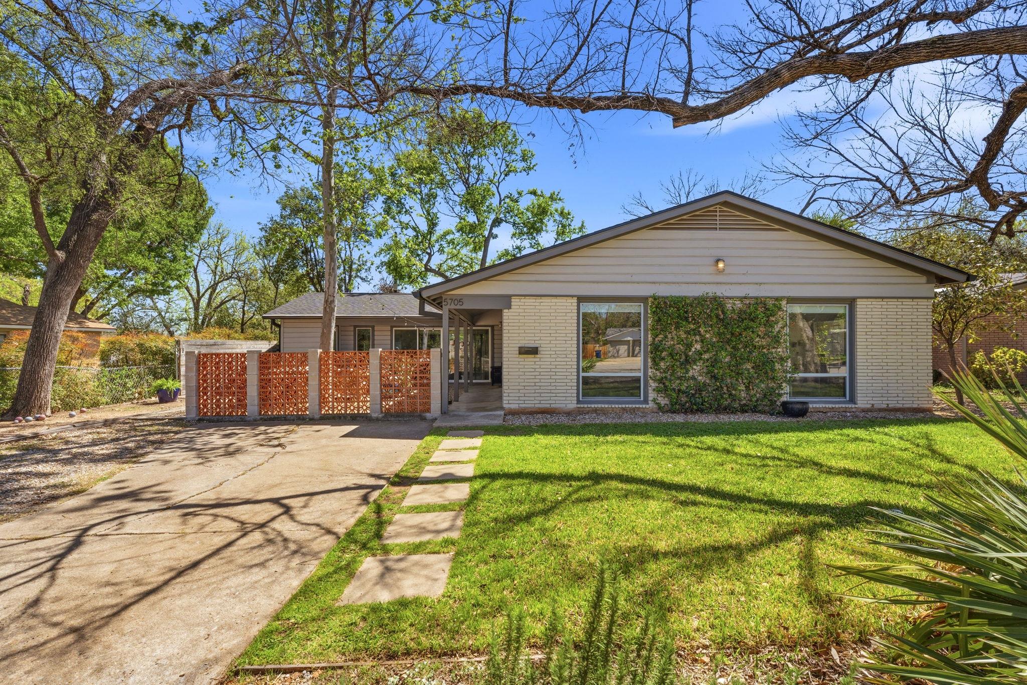 5705 Susie, Austin, TX 78757 — photo 1