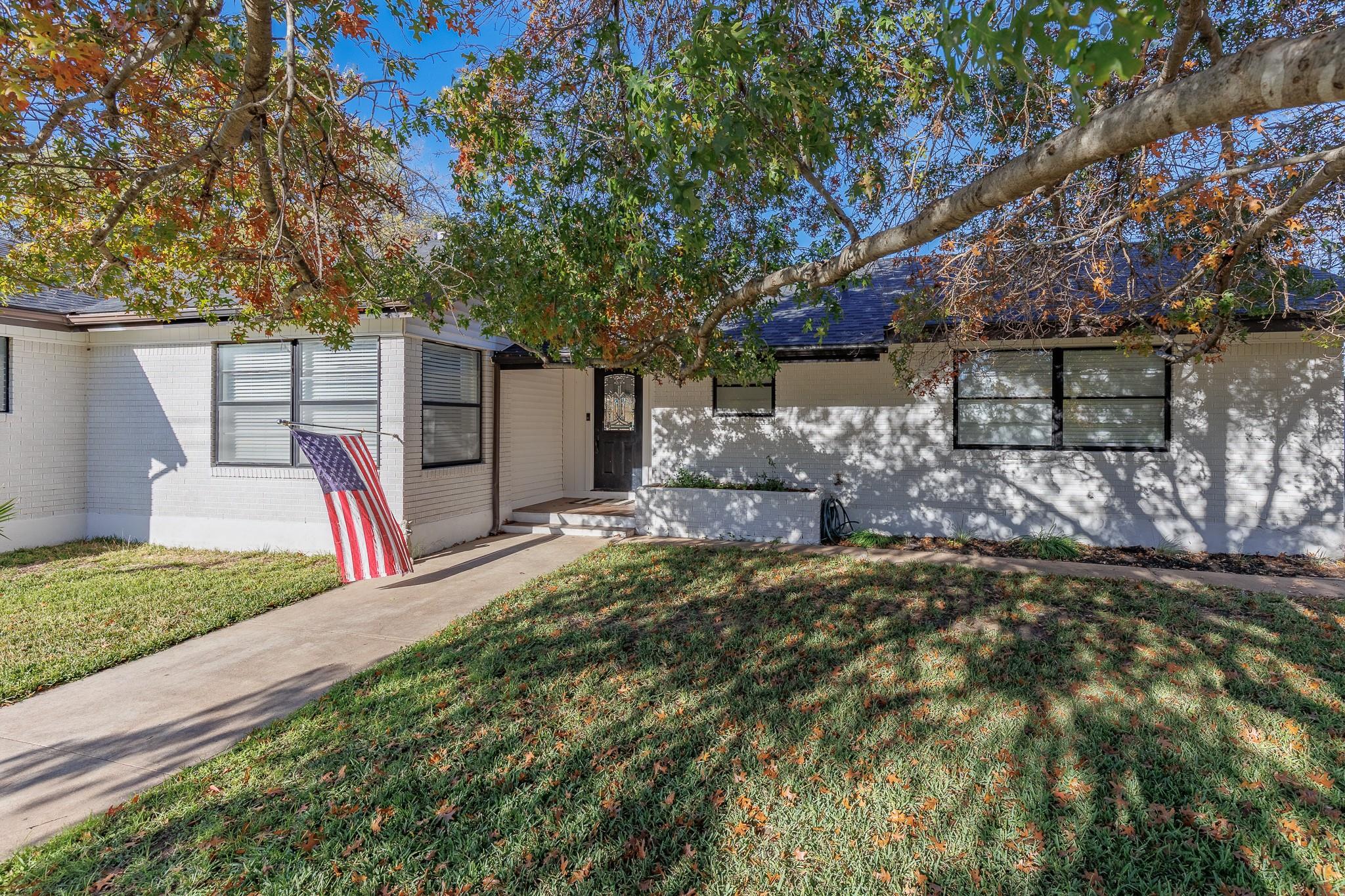 139 Cottonwood, Granite Shoals, TX 78654 — photo 1
