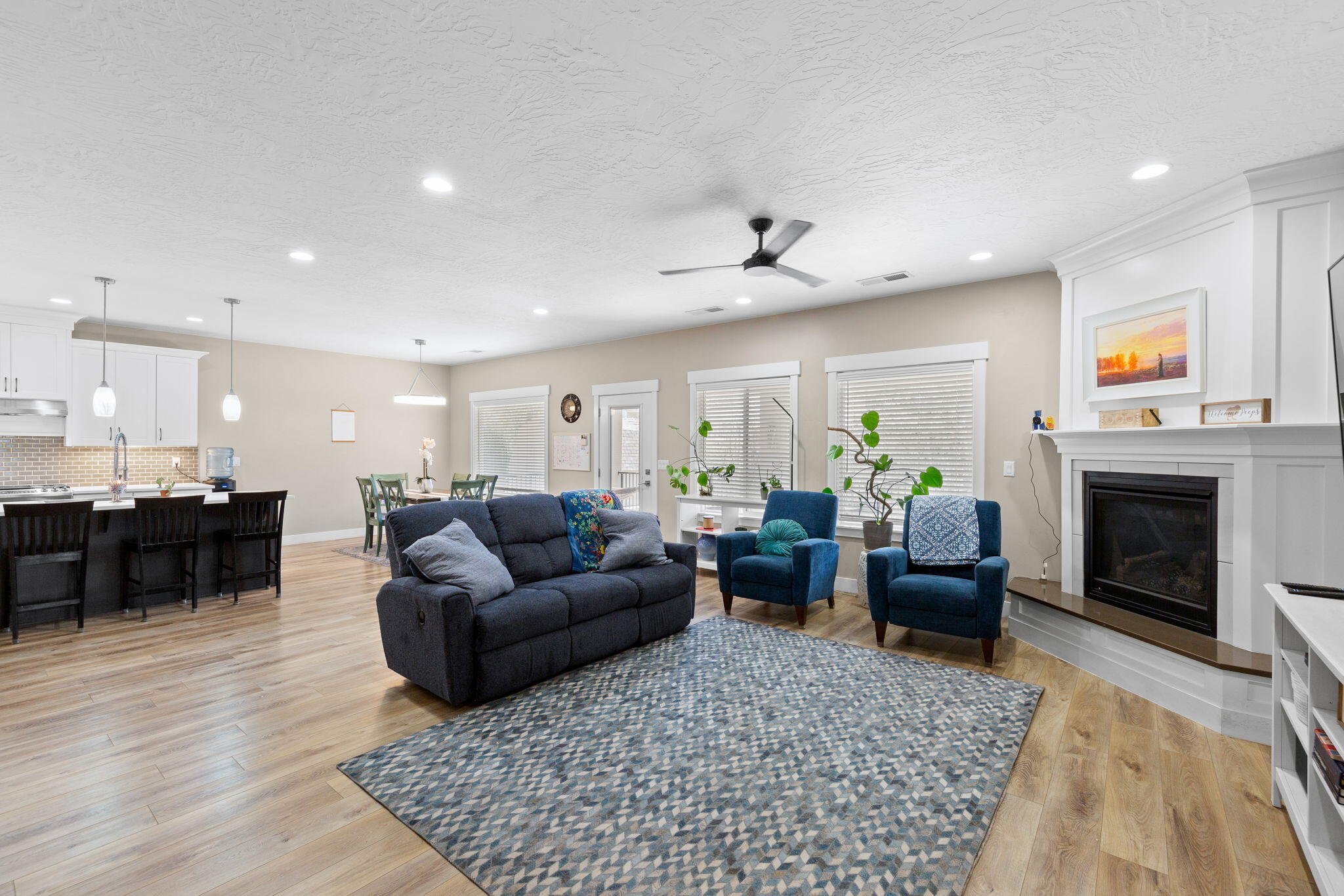 2282 S PINTURA DR, St George, UT 84790 — photo 1