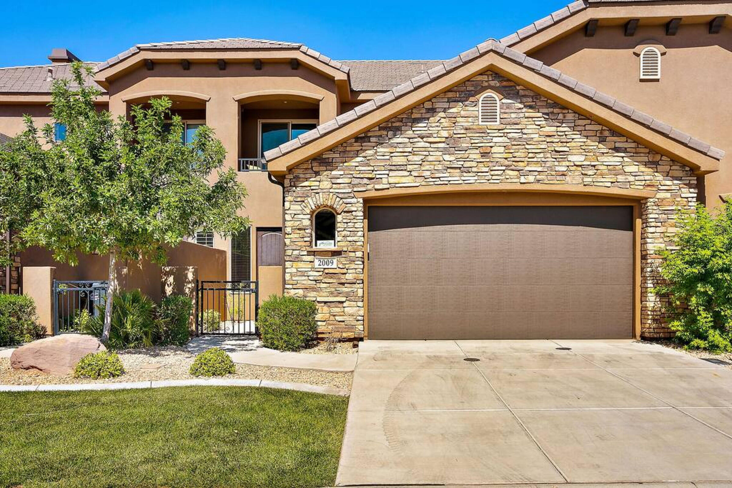 2009 N Coral Ridge DR, Washington, UT 84780 — photo 1