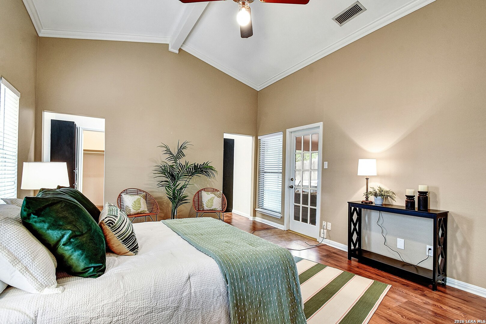 1647 Vista Del Monte, ,  78216 — photo 1