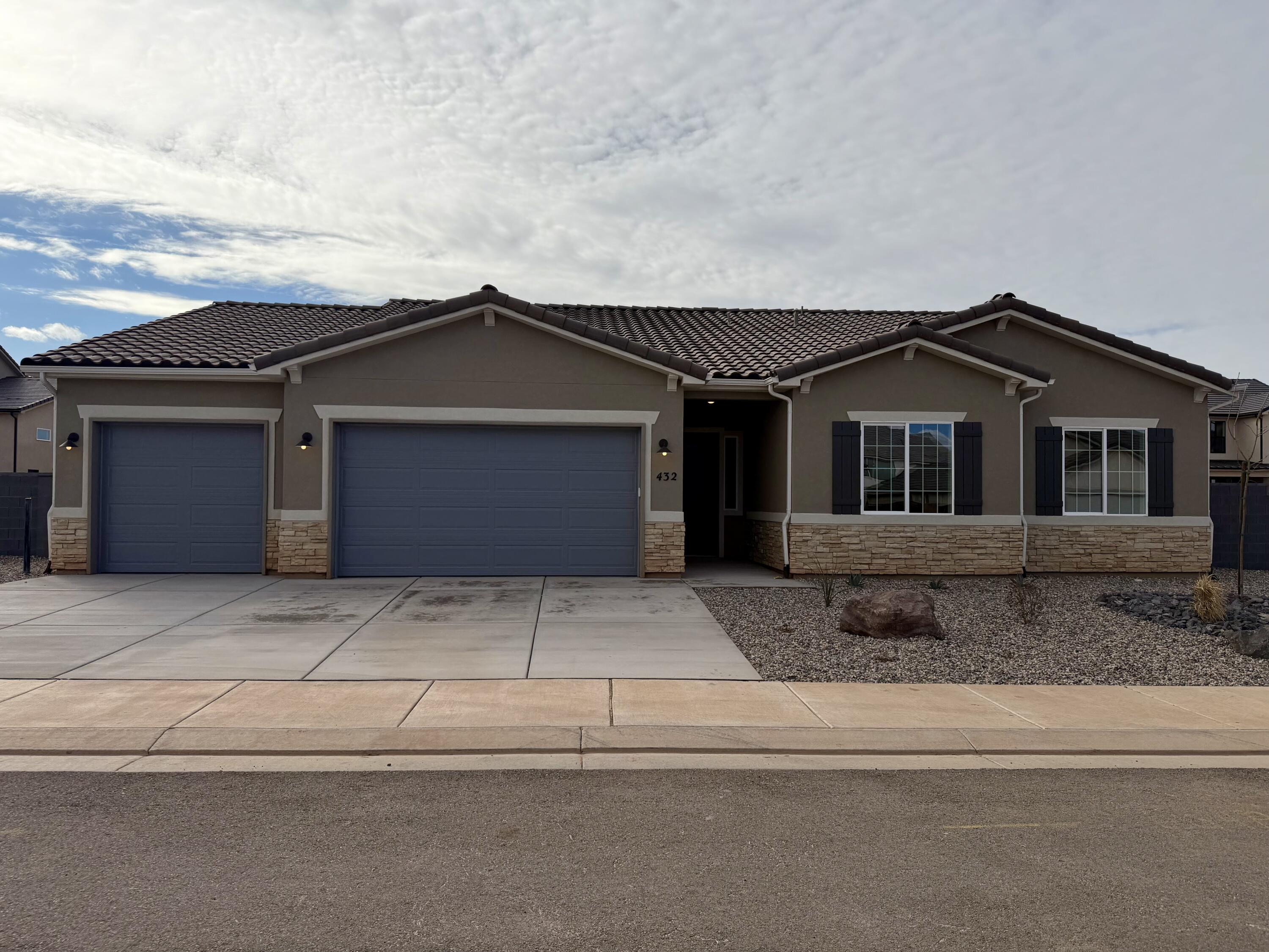 432 E 4290 S Lot 300, Washington, UT 84780 — photo 1
