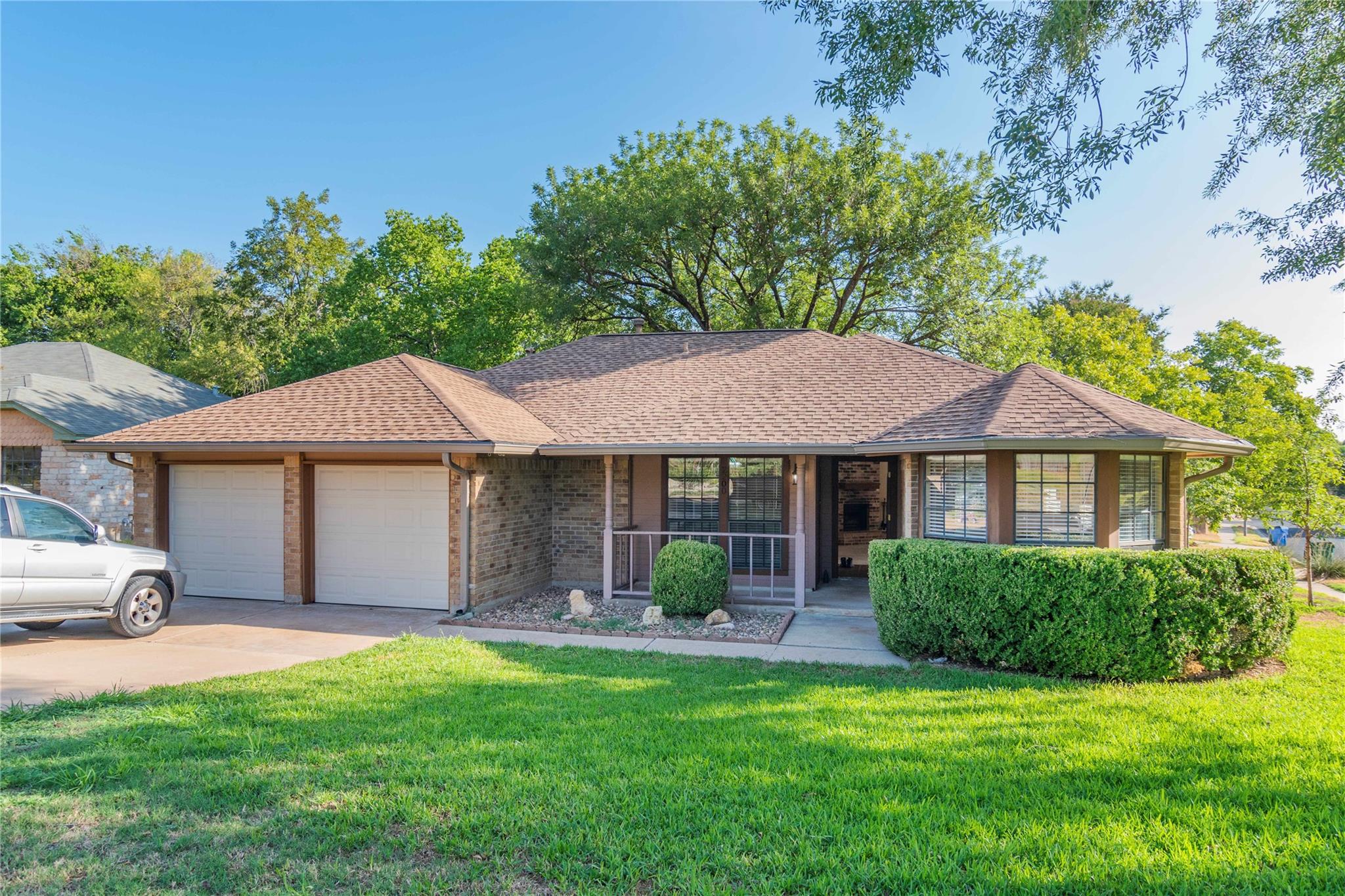 2200 MAPLE HOLLOW, Austin, TX 78728 — photo 1