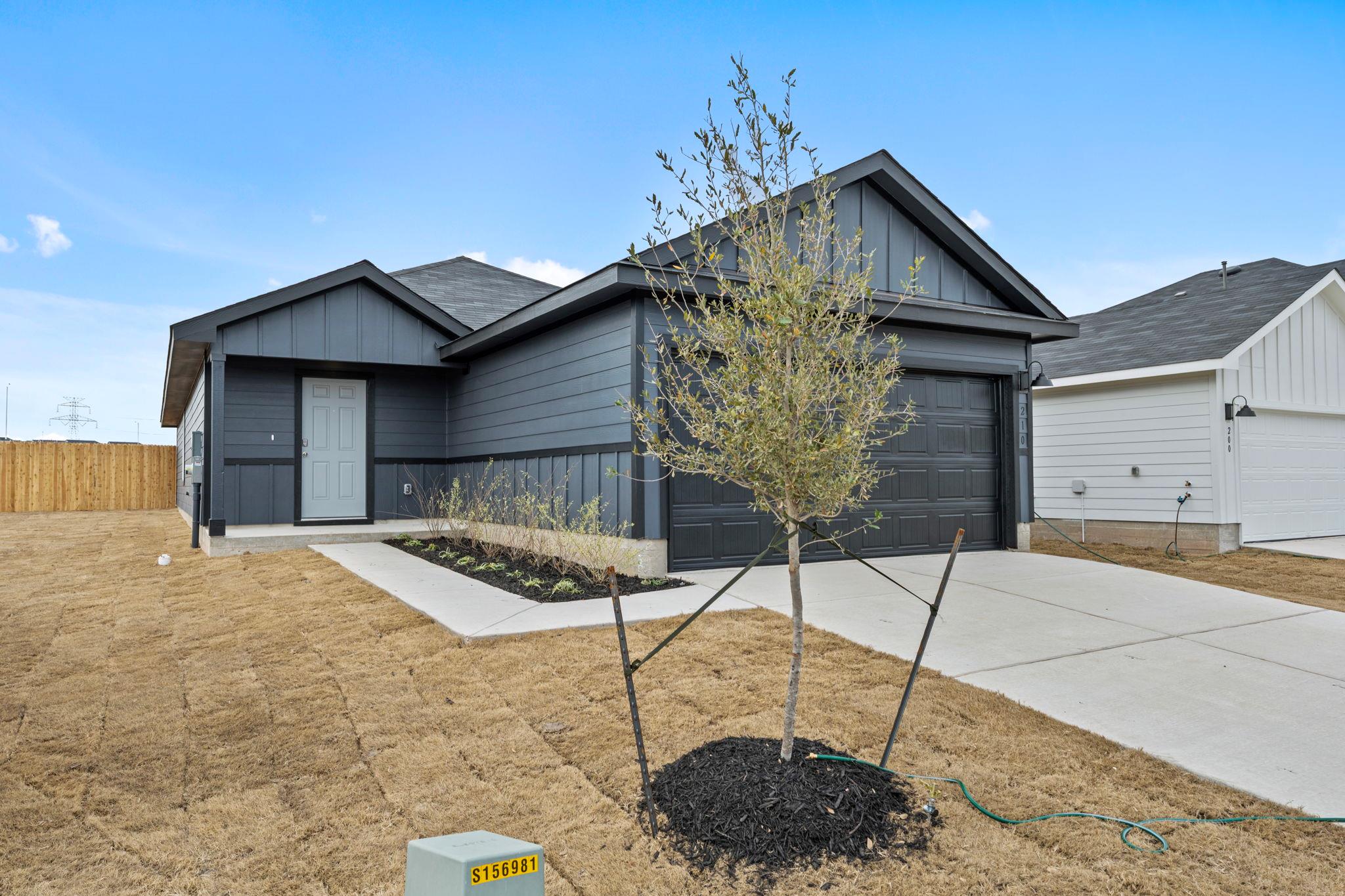 210 Langston, Maxwell, TX 78640 — photo 1