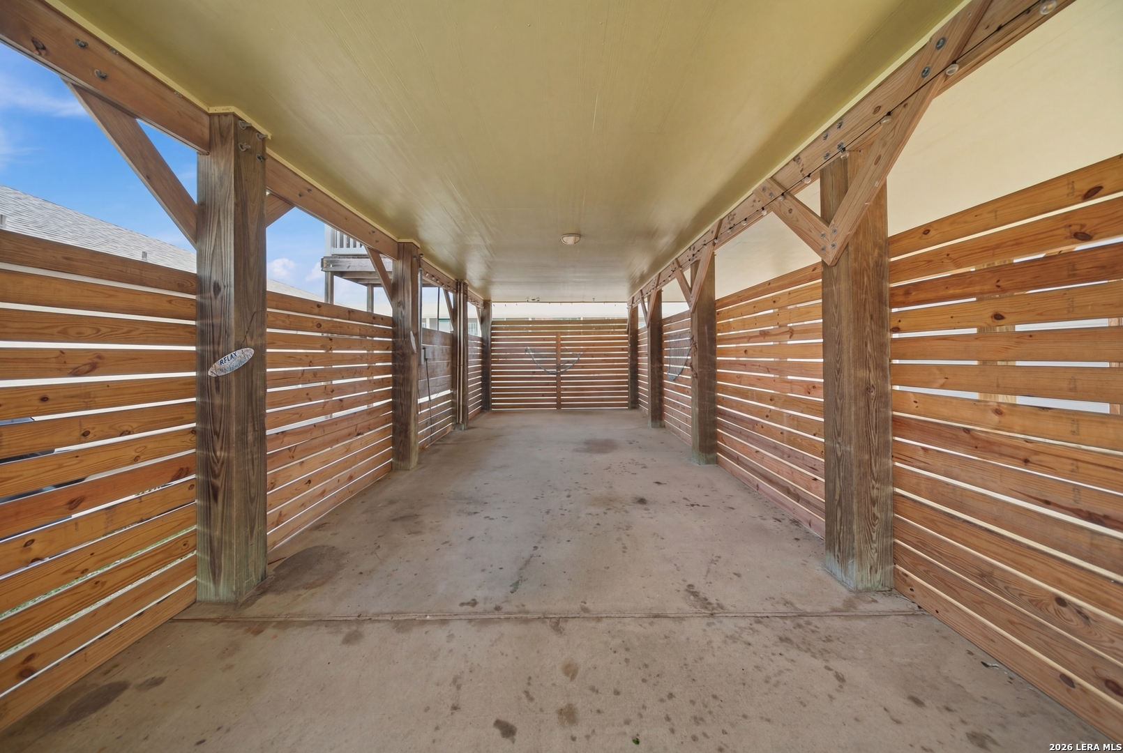 415 SPENCERS LNDG, ,  78373 — photo 1