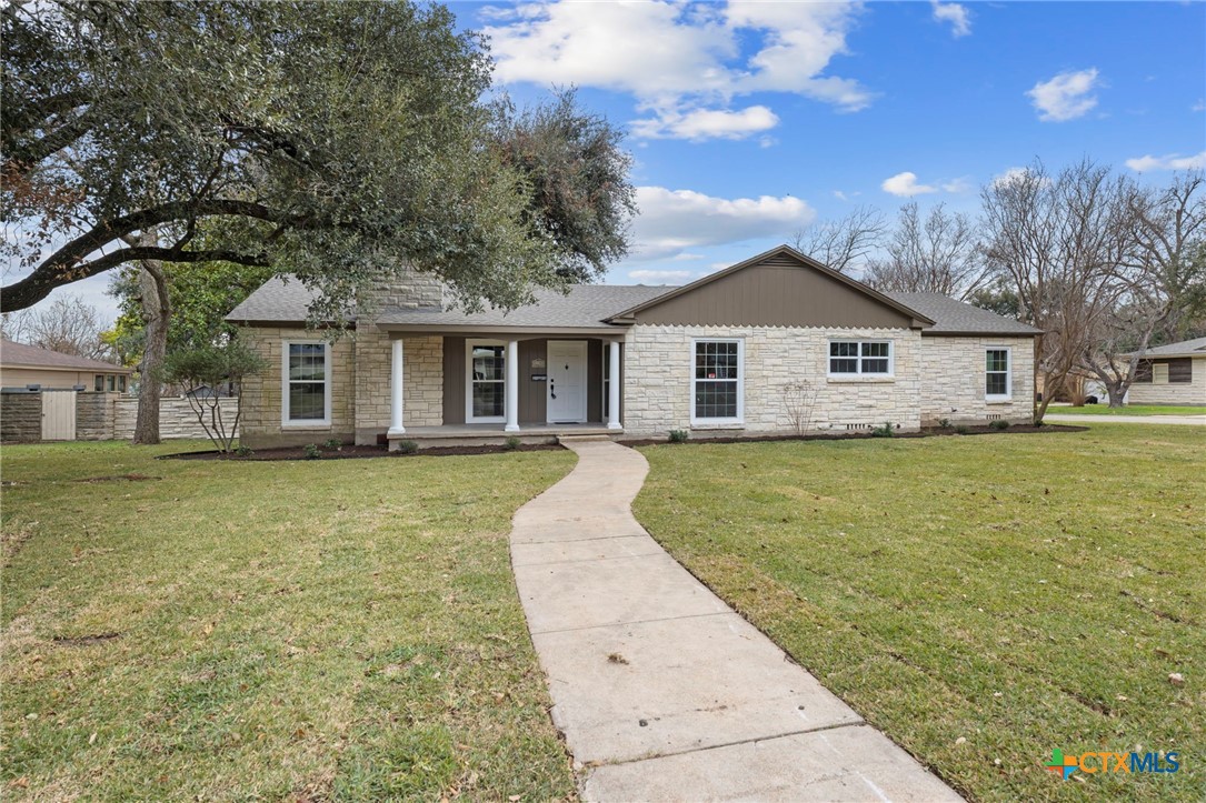 615 W Royal Avenue, Temple, TX 76501 — photo 1