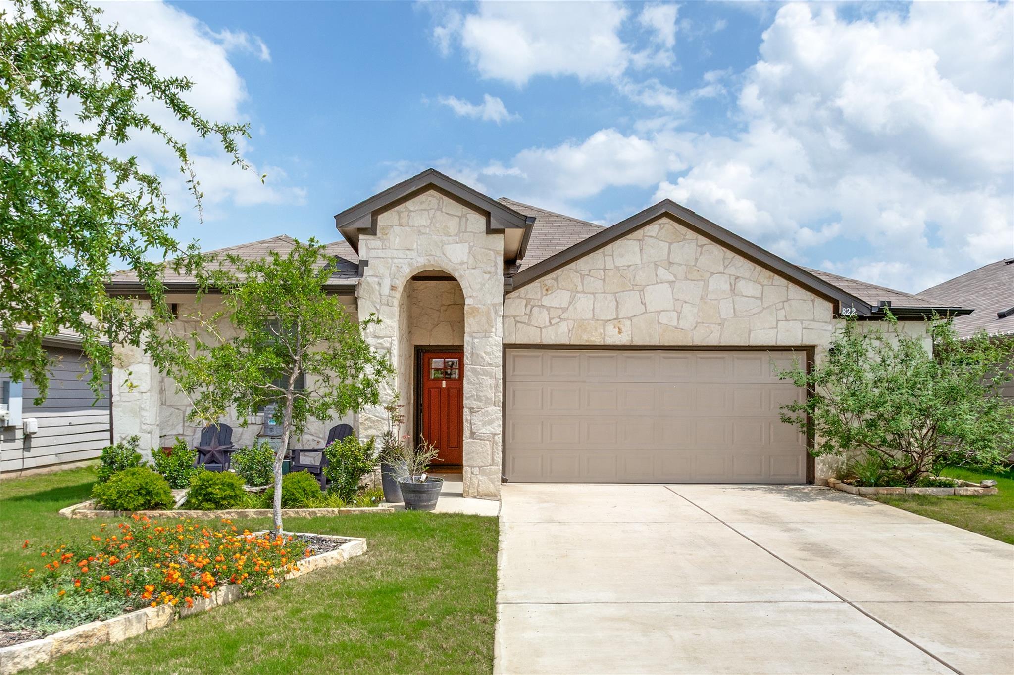 822 Pease River, Hutto, TX 78634 — photo 1