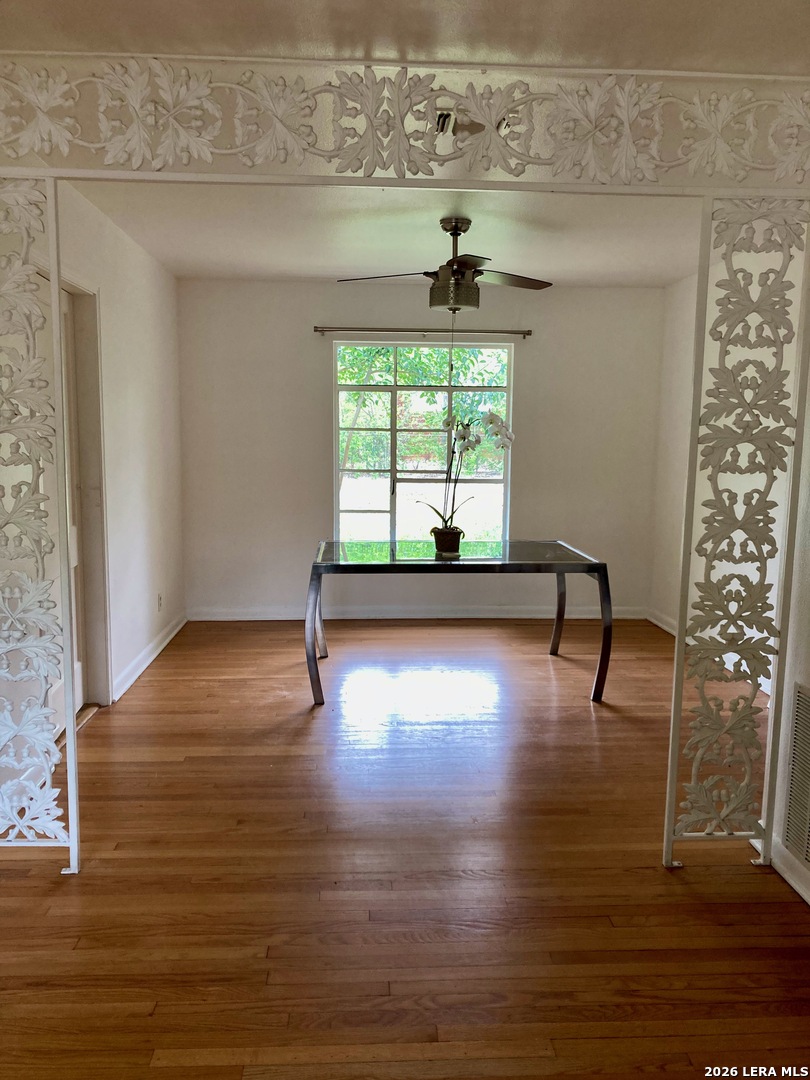 133 BEVERLY DR, , 78201 — photo 1