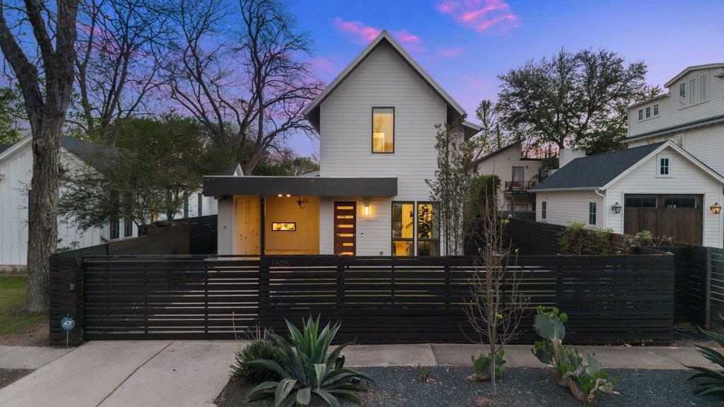 1605 Willow, Austin, TX 78702 — photo 1