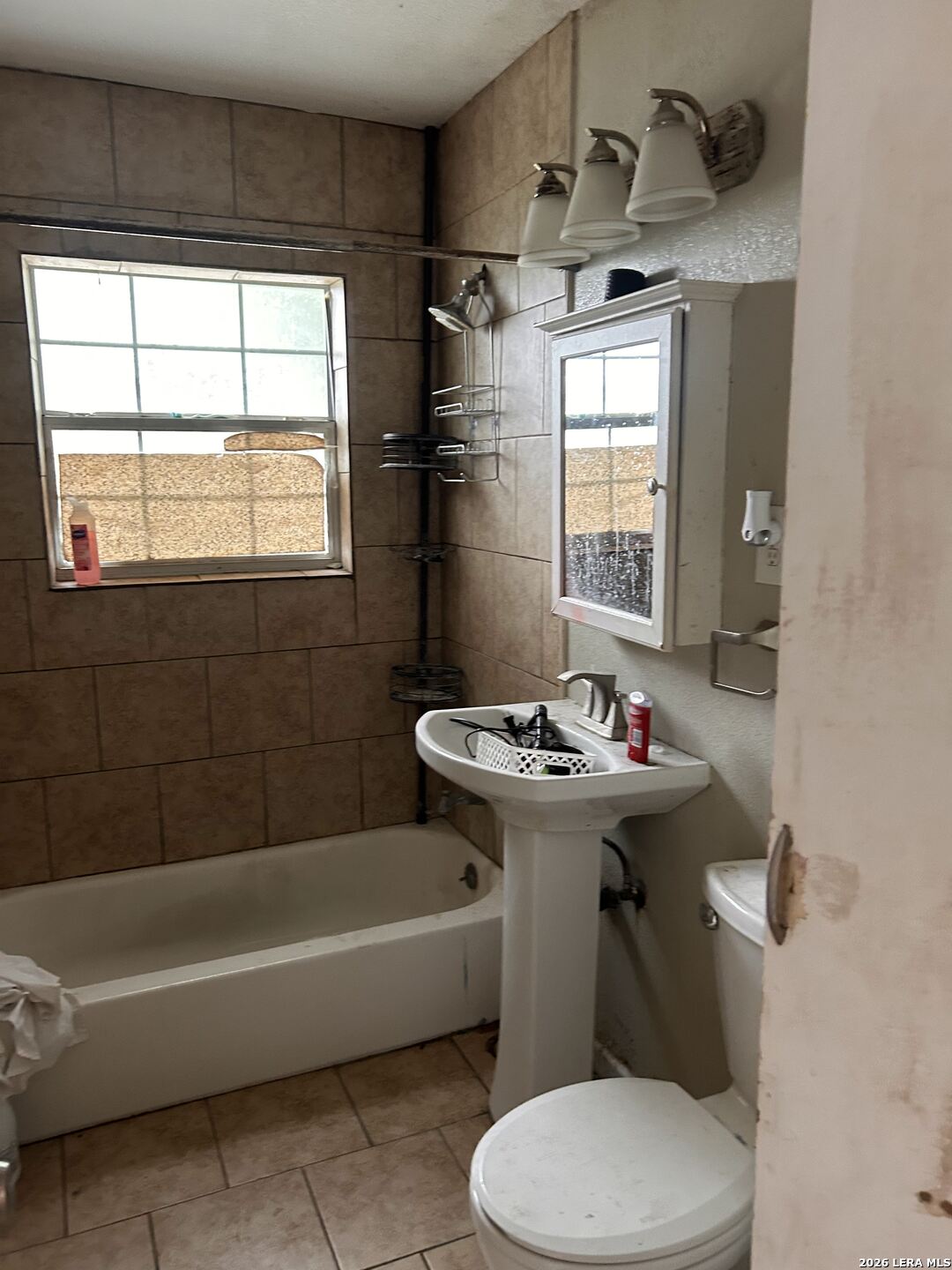 154 Hutchins, ,  78221 — photo 1