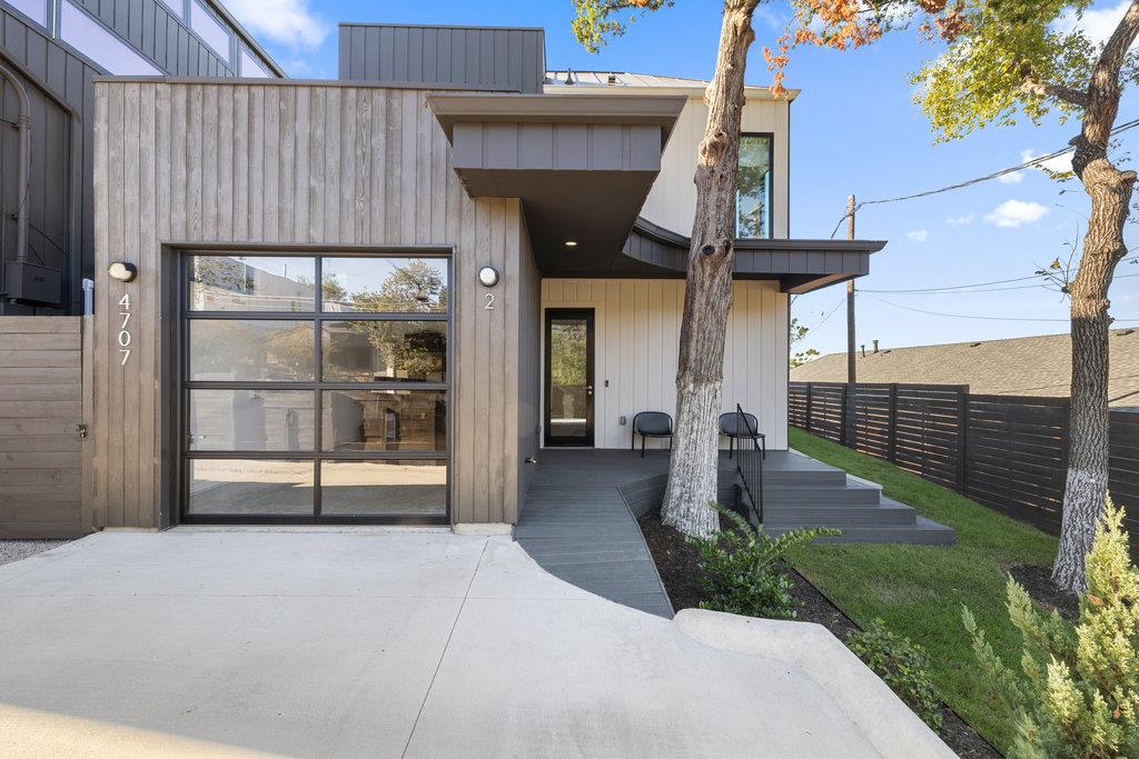 4707 Reyes, Austin, TX 78721 — photo 1