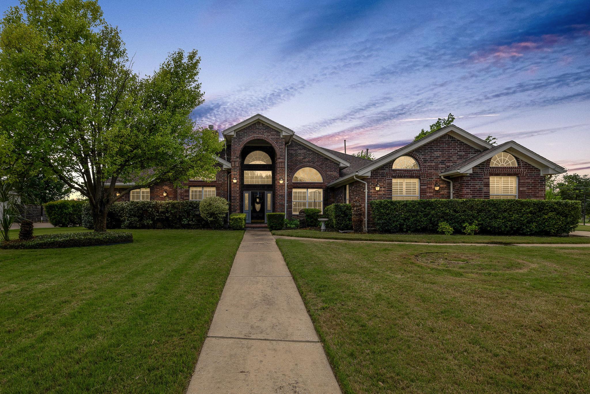 15 Meadow, Round Rock, TX 78664 — photo 1