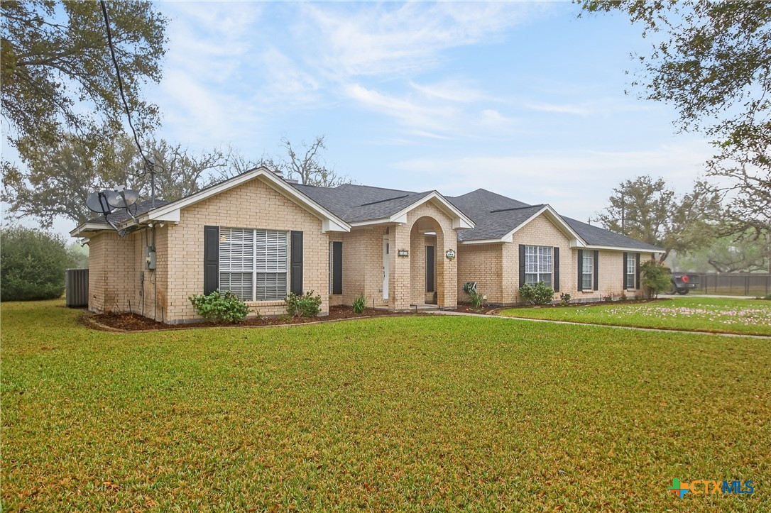 603 Oakway Street, Victoria, TX 77905 — photo 1