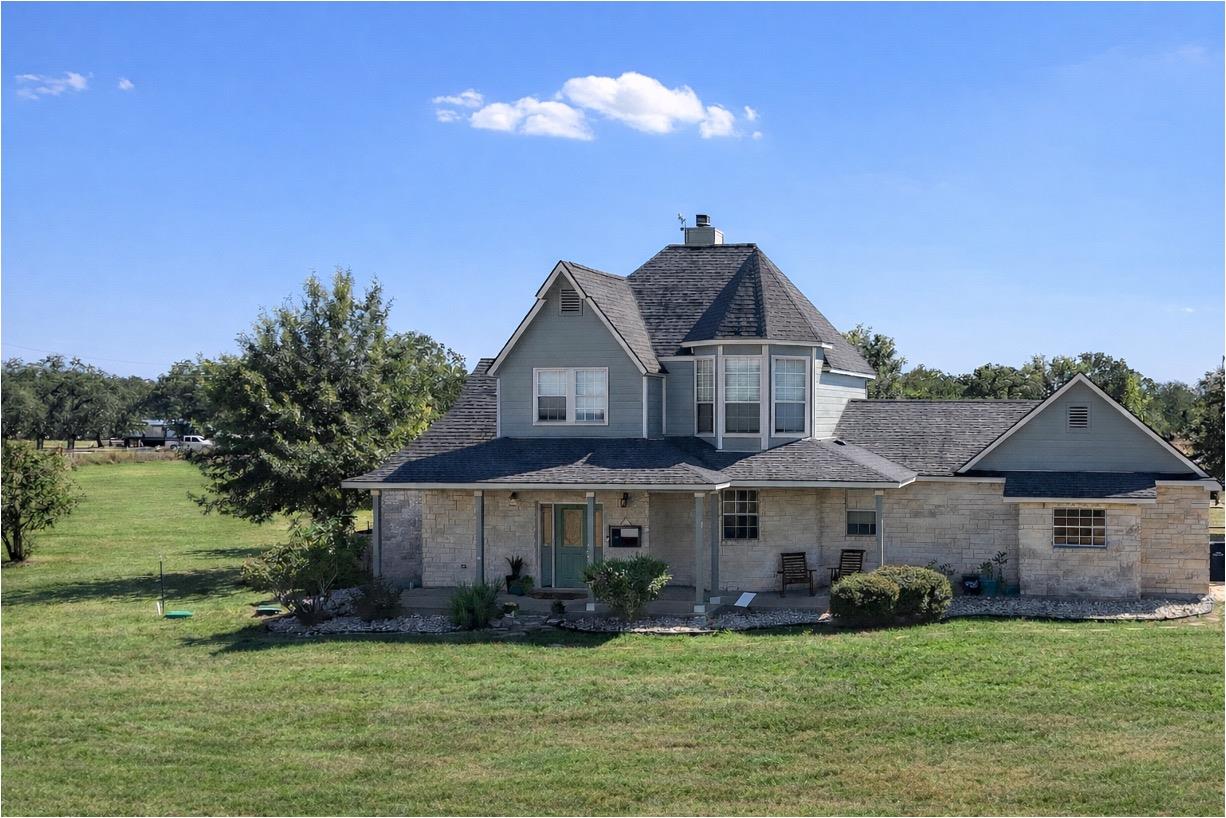 913 County Road 220, Florence, TX 76527 — photo 1