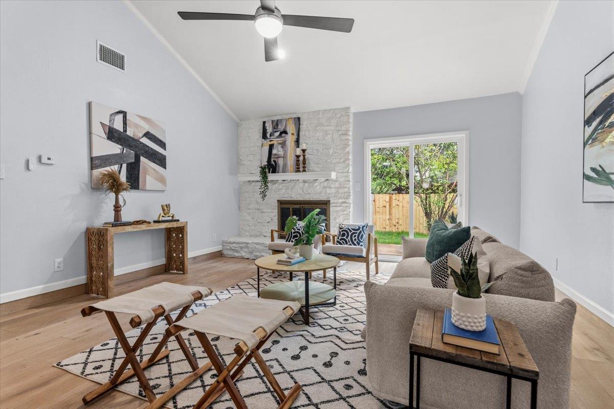 6209 Sun Vista, Austin, TX 78749 — photo 1