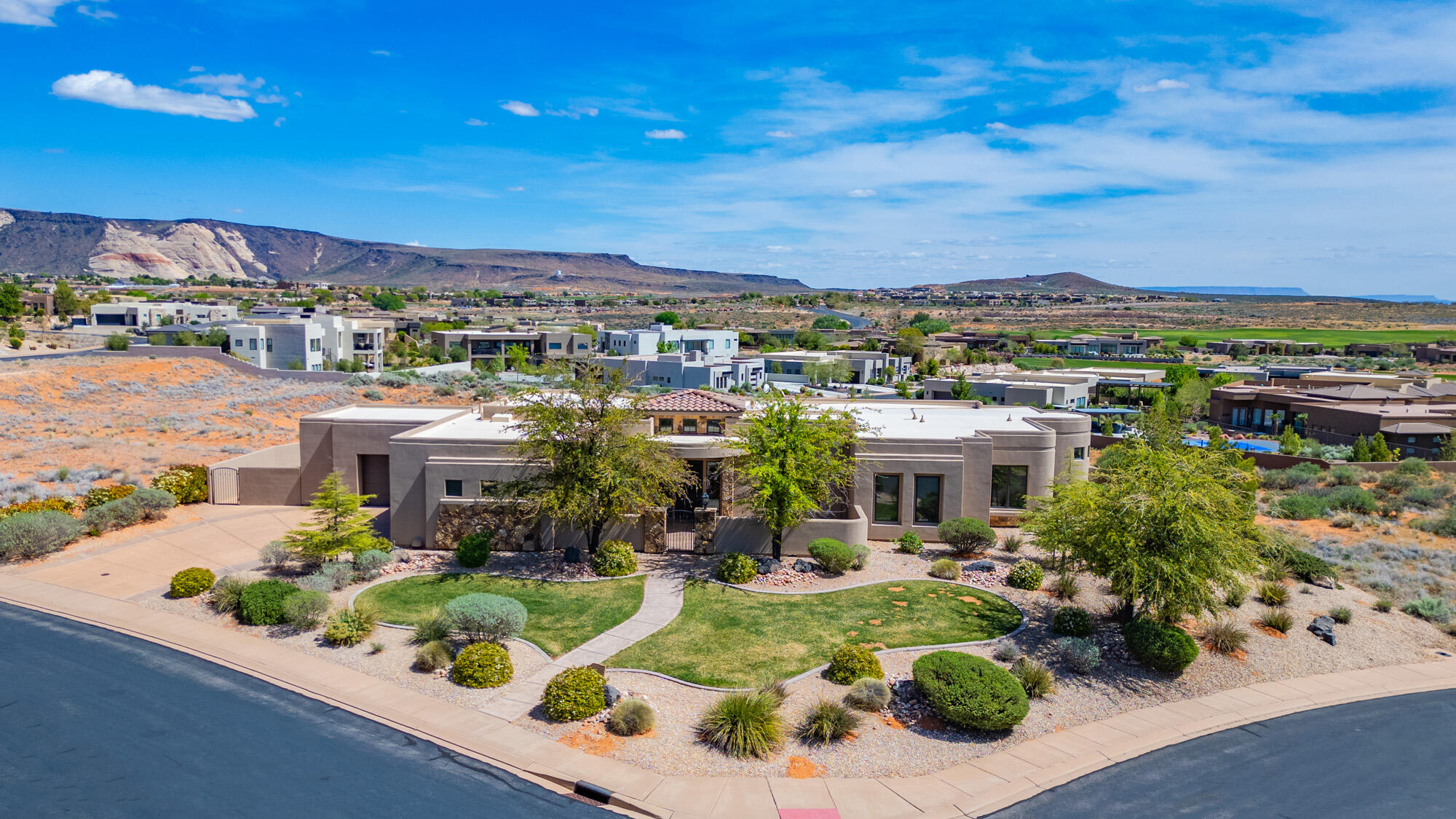 4976 N MESQUITE DR, St George, UT 84770 — photo 1