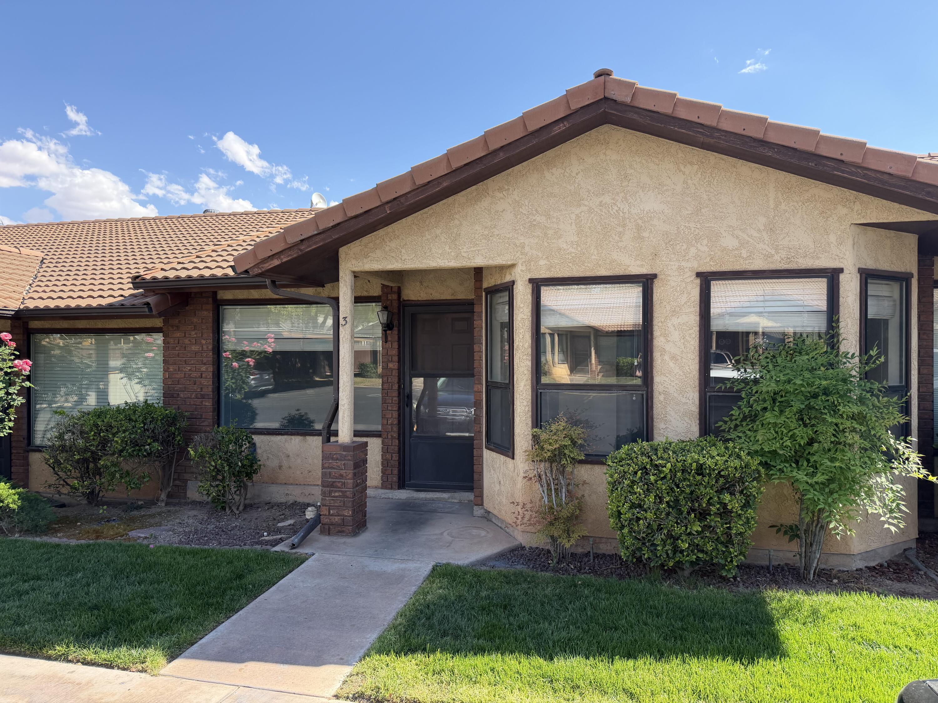 544 S 100 West ST 3, St George, UT 84770 — photo 1