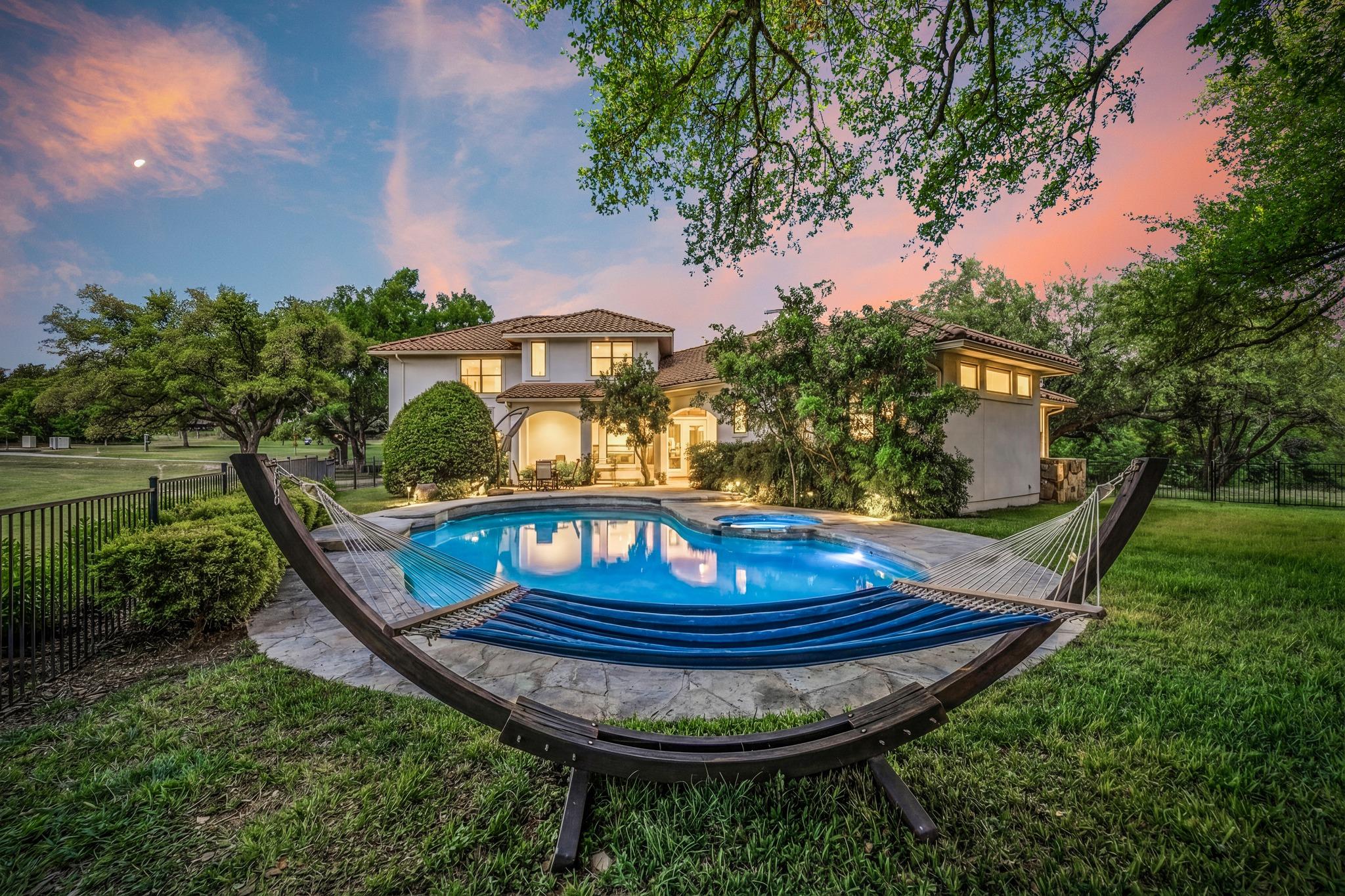402 Zephyr St, Lakeway, TX 78734 — photo 1