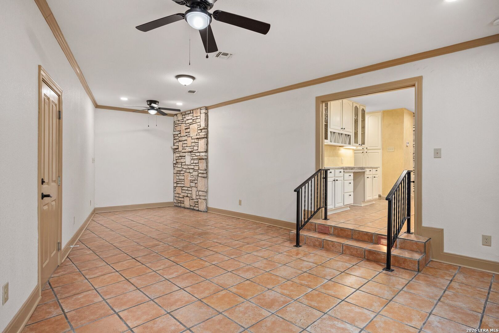 207 SPRING MILL DR, , 78028 — photo 1