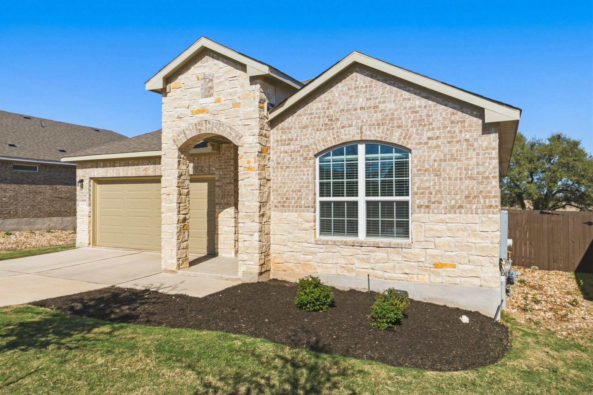 1640 Flying Horseshoe, Georgetown, TX 78628 — photo 1