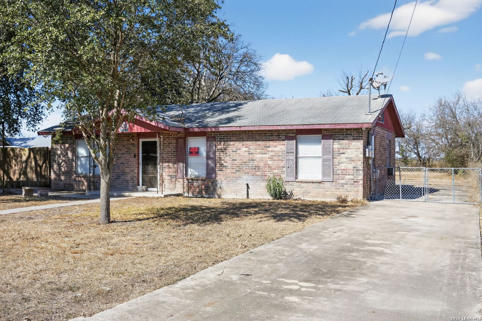 1120 Fort Clark, ,  78801 — photo 1