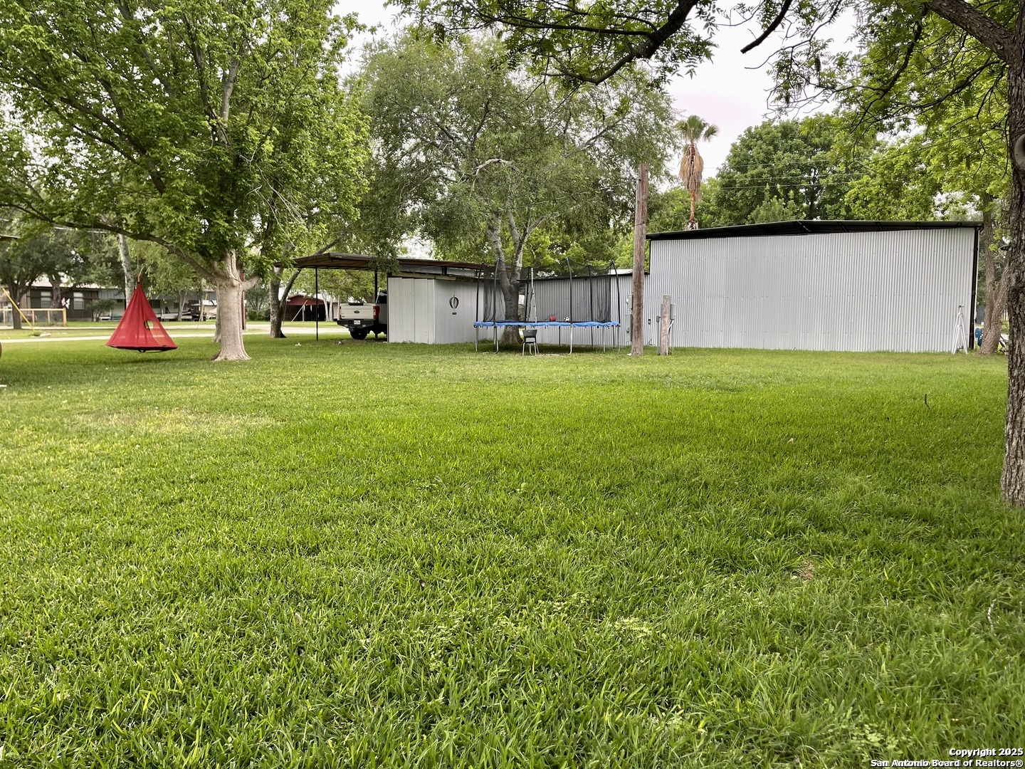 21 S HULA POPPER LOOP, , 78839 — photo 1