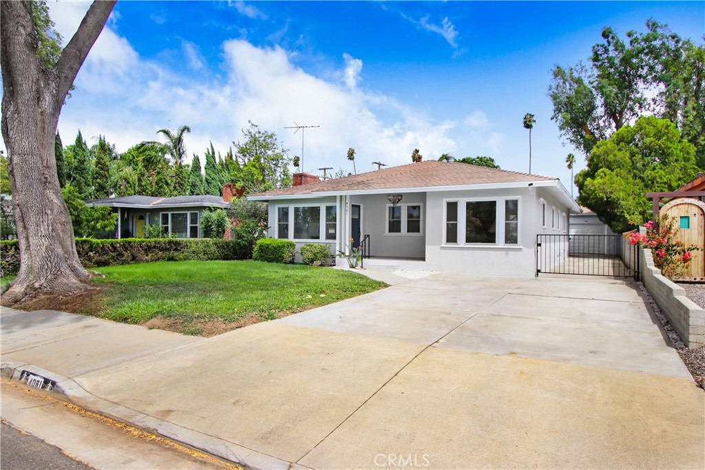 4061 Maplewood pl, Riverside, CA 92506 — photo 1