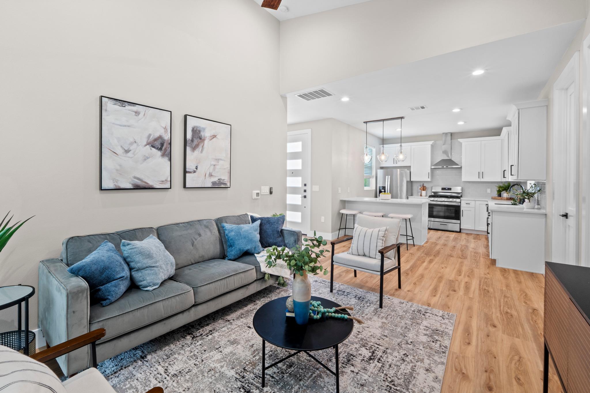 8006 Gault, Austin, TX 78757 — photo 1