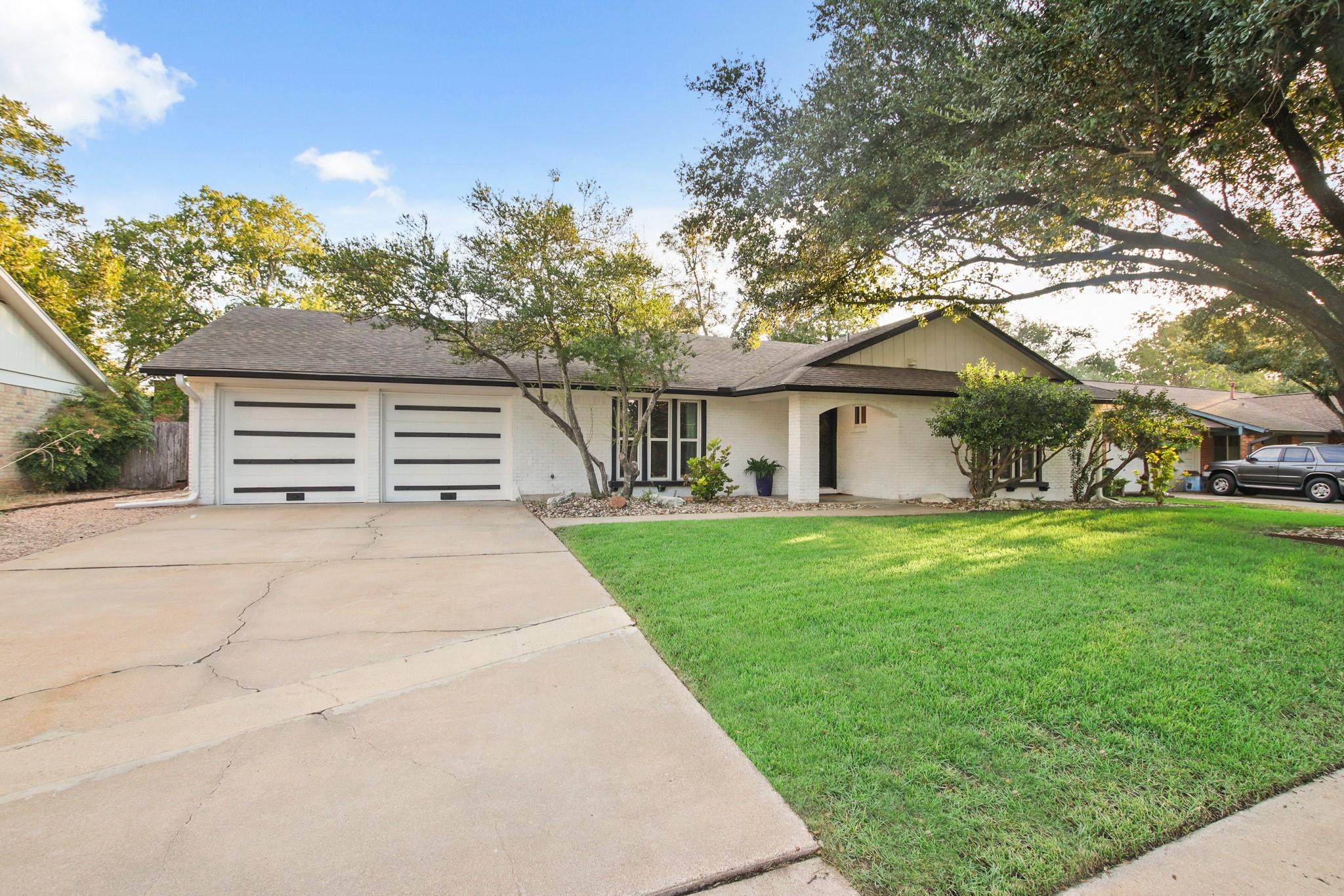 10129 Aspen, Austin, TX 78758 — photo 1