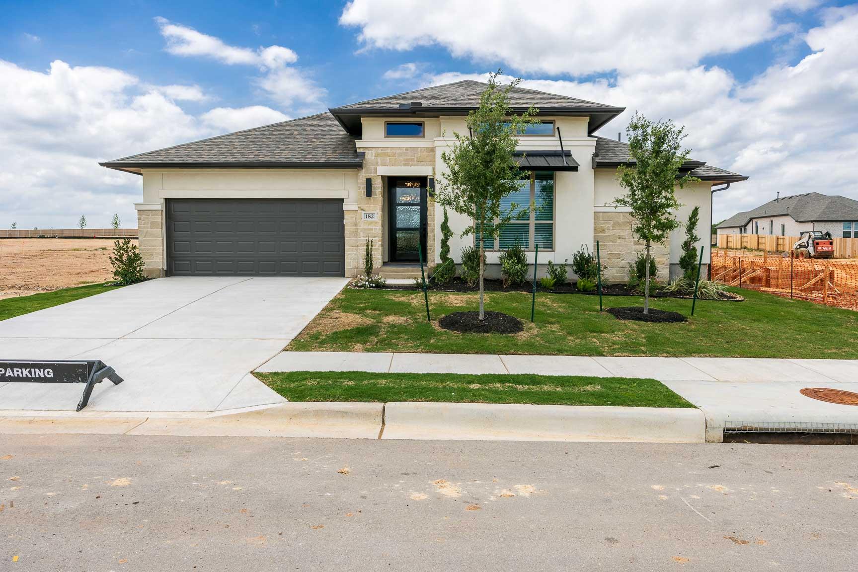 182 Kingswood, Bastrop, TX 78602 — photo 1