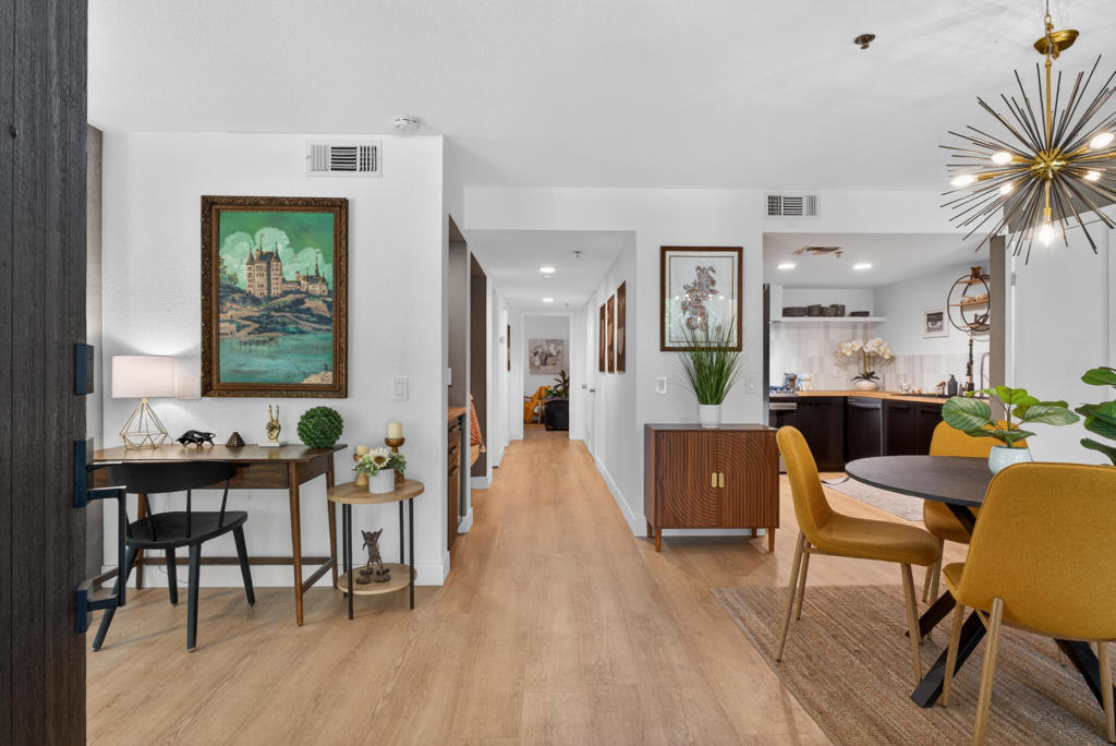 200 E Racquet Club 63, Palm Springs, CA 92262 — photo 1