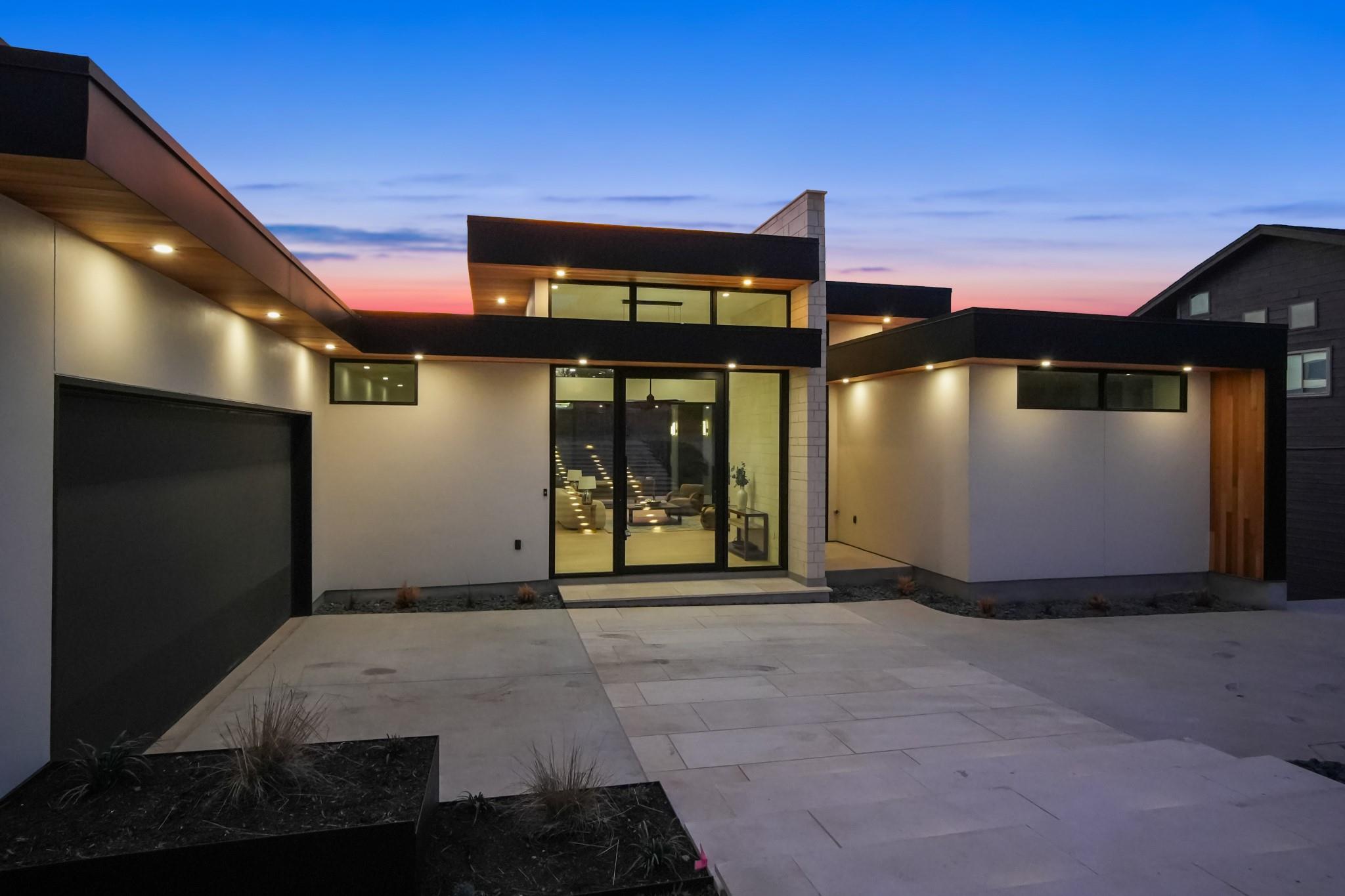 2319 Cypress, Austin, TX 78746 — photo 1