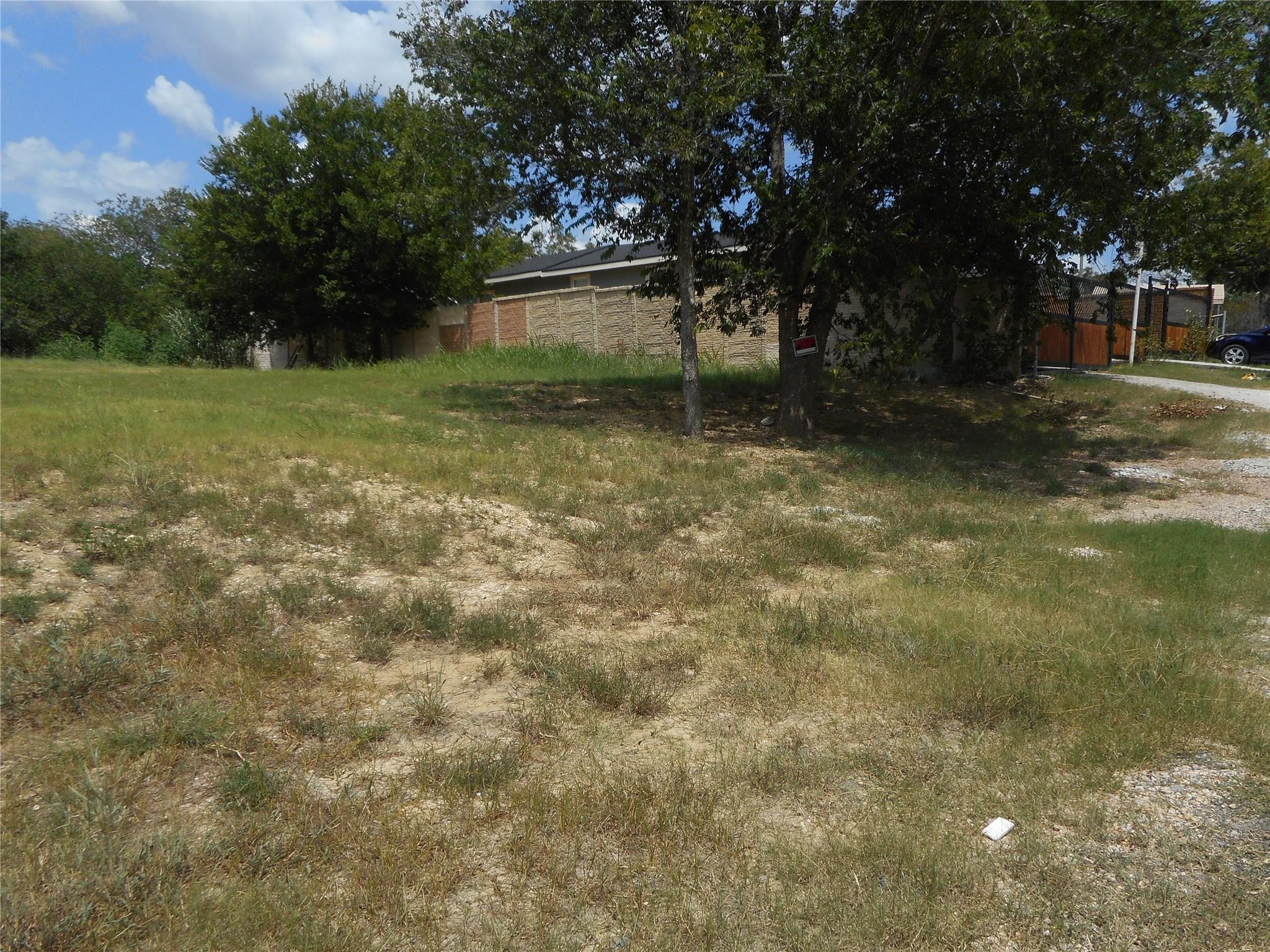 808 W Maple, Taylor, TX 76574 — photo 1