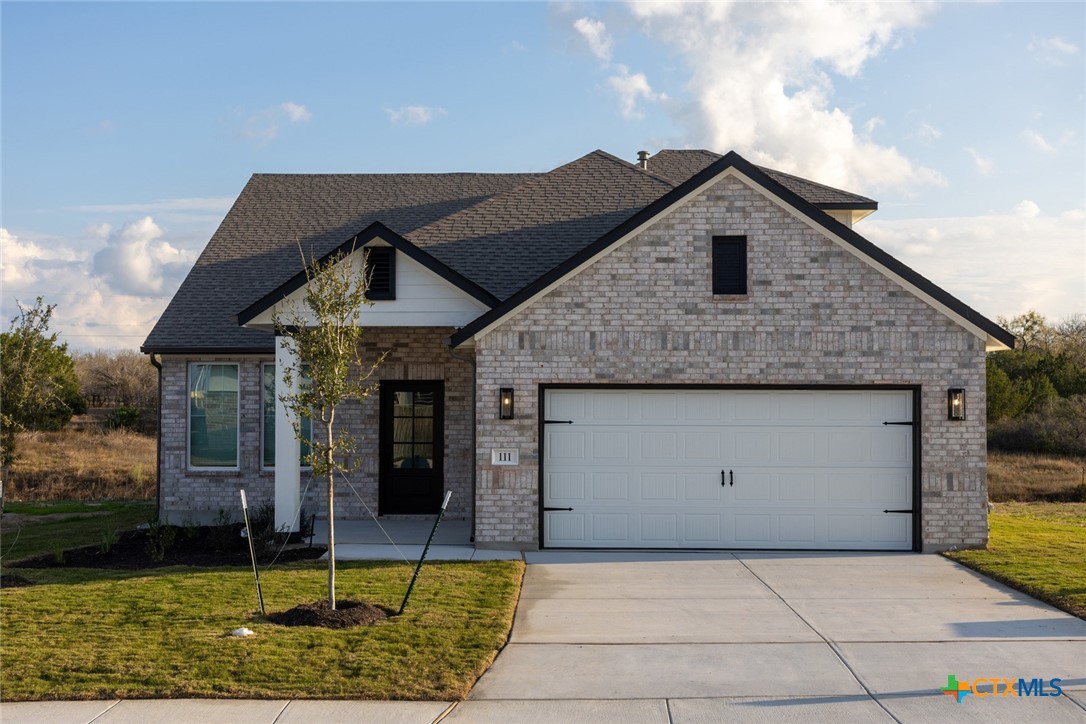 111 Sawtooth Oak Drive, Seguin, TX 78155 — photo 1