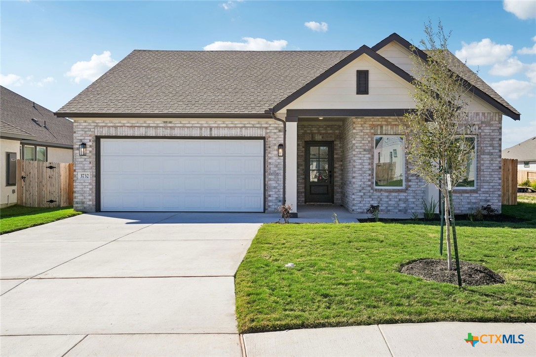 3732 Canby Oak Bluff, Seguin, TX 78155 — photo 1