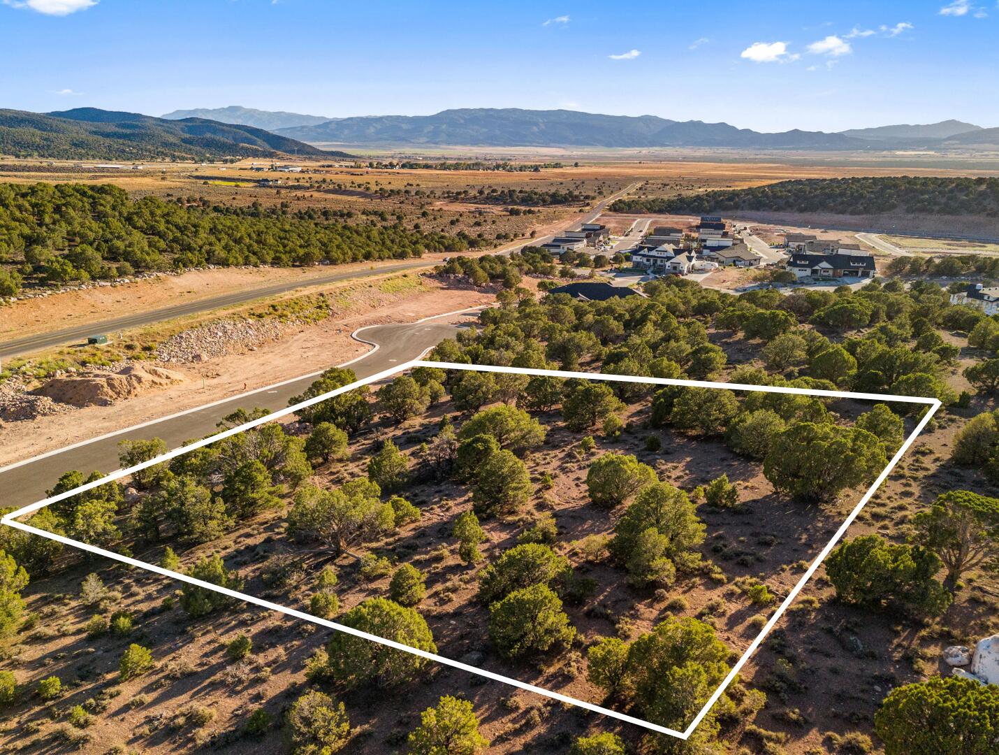 W Estate DR 12, Cedar City, UT 84720 — photo 1