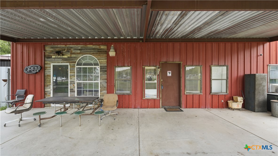 1056 Market Heights, New Braunfels, TX 78132 — photo 1