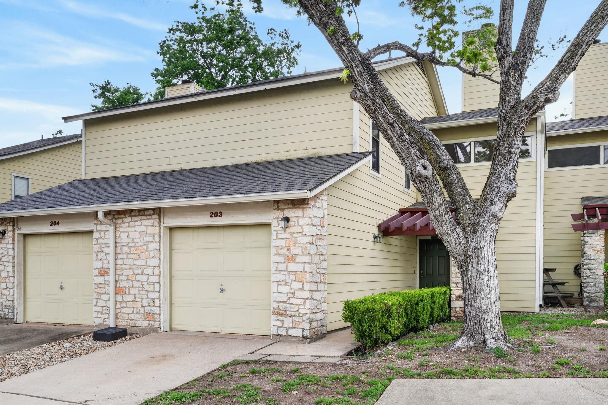 512 Eberhart, Austin, TX 78745 — photo 1