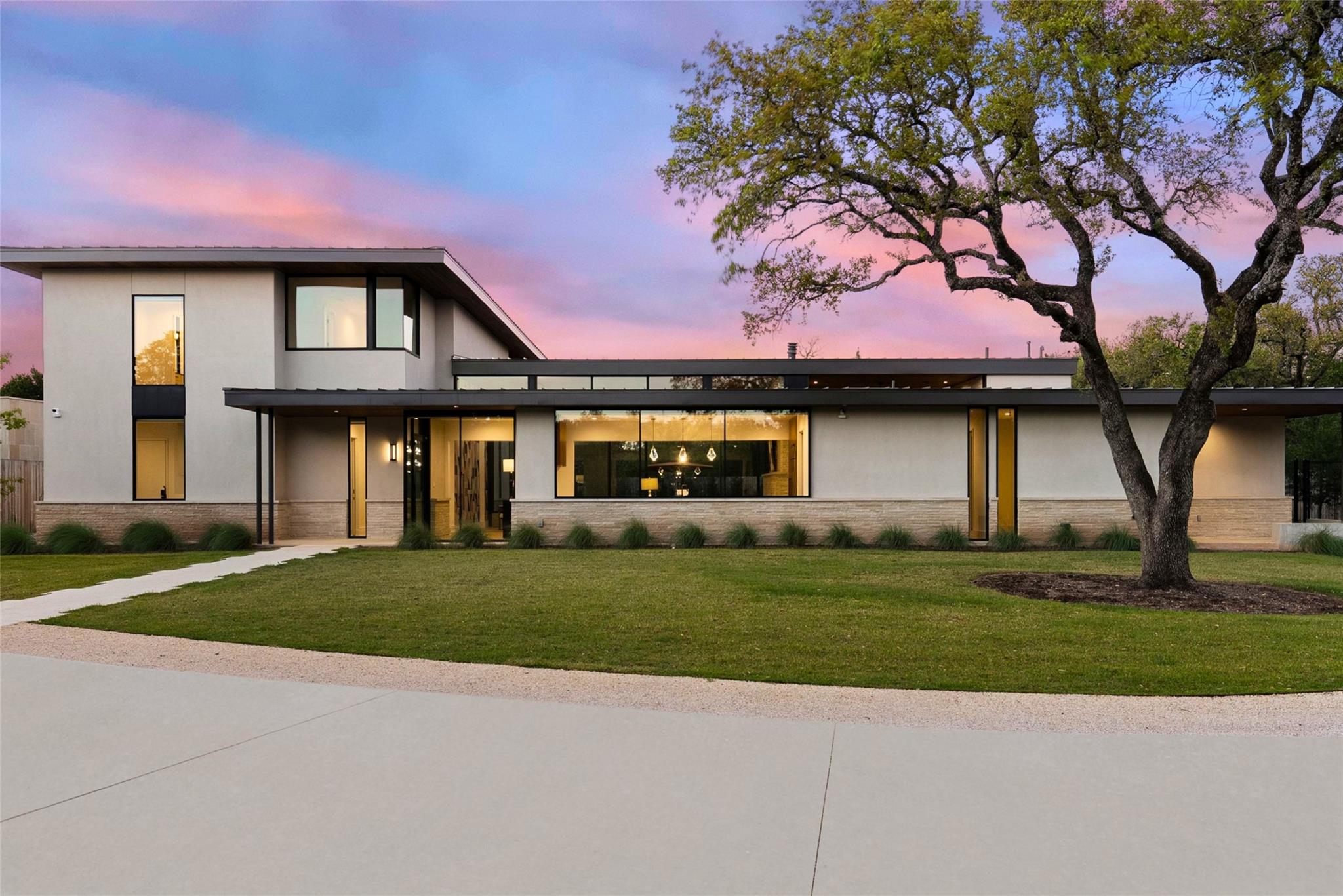 1604 Barclay, Austin, TX 78746 — photo 1