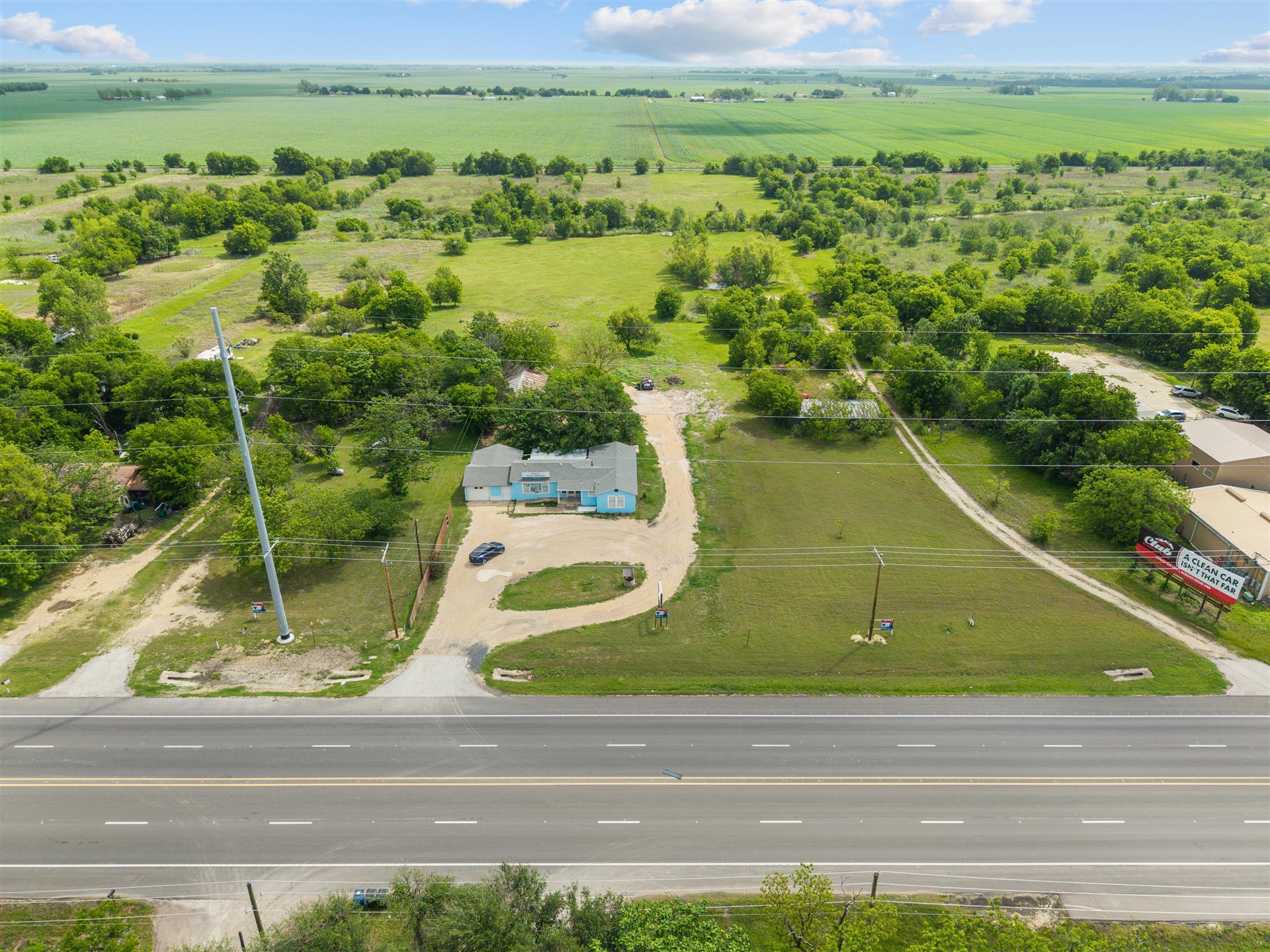 3101 S Hwy 95, Taylor, TX 76574 — photo 1