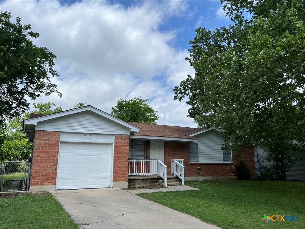 722 W AVENUE E, Copperas Cove, TX 76522 — photo 1