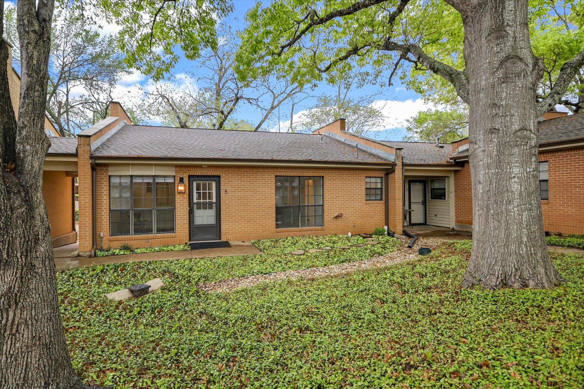 2301 Lawnmont, Austin, TX 78756 — photo 1
